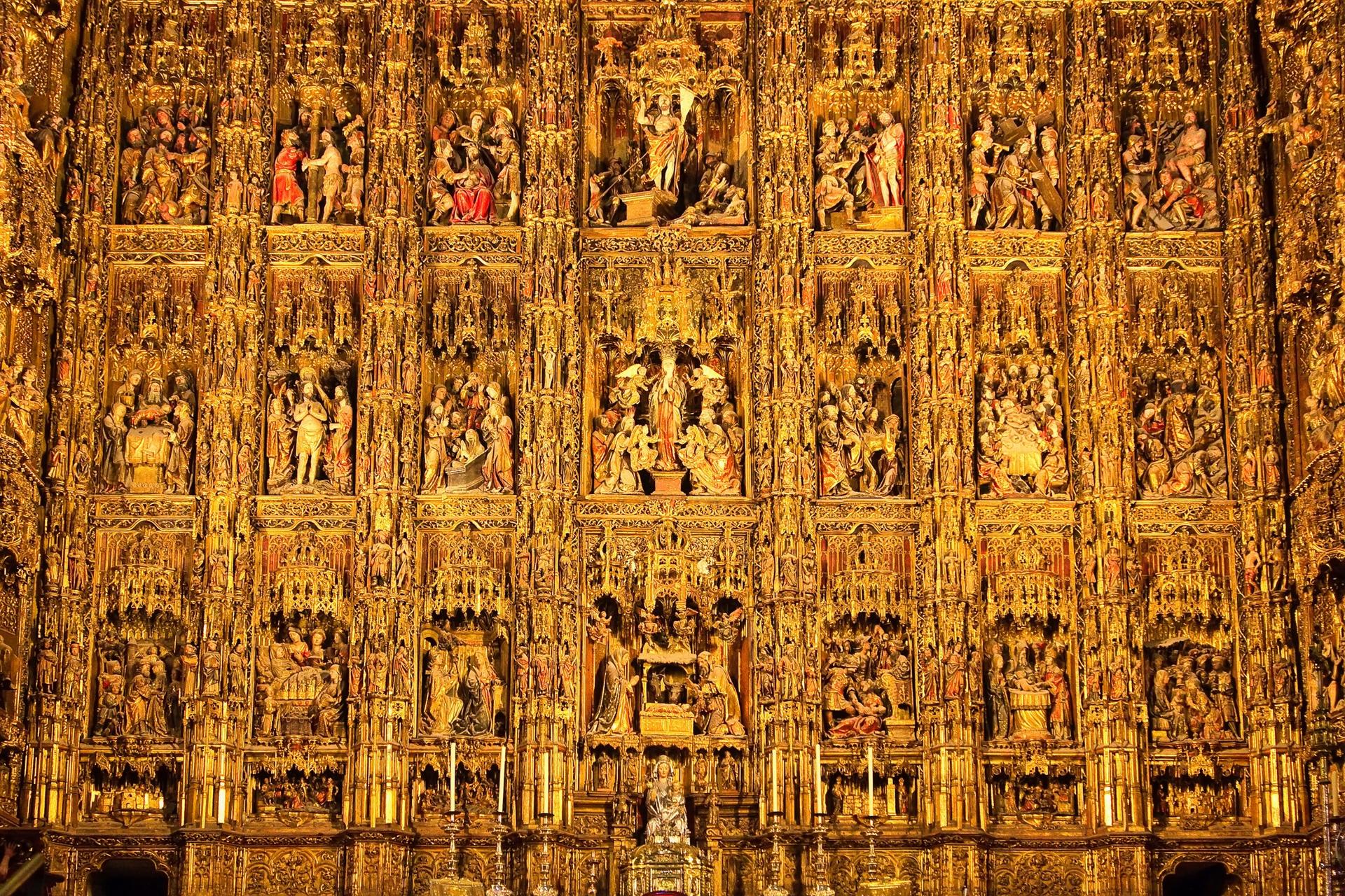 Cathedral and the Giralda Tour in Seville - Thumbnail 3
