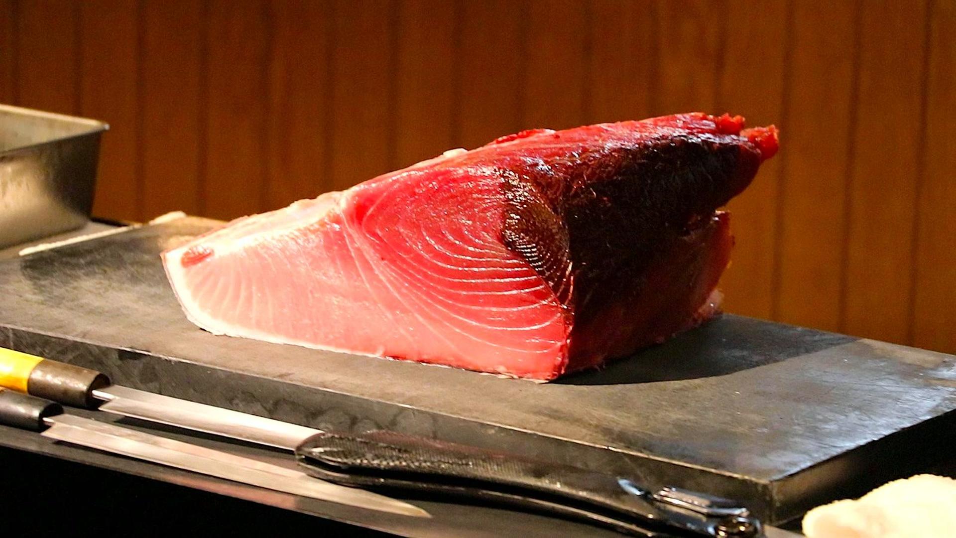Tokyo: Tuna Cutting Show with Unlimited Sushi & Drinks - Thumbnail 36