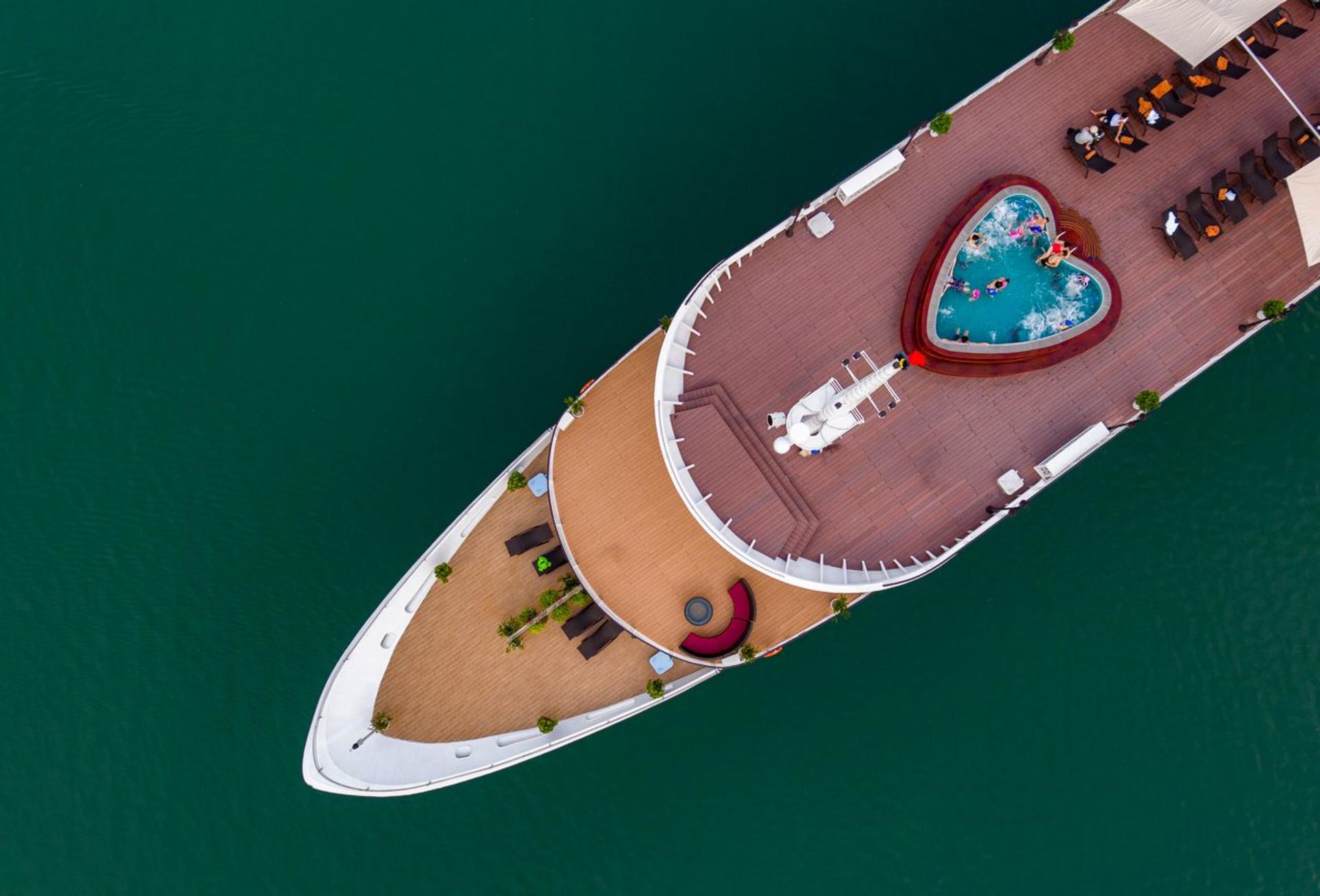 Aspira 3D2N Luxury Cruise: Ha Long Bay & Lan Ha Bay Tour - Thumbnail 3