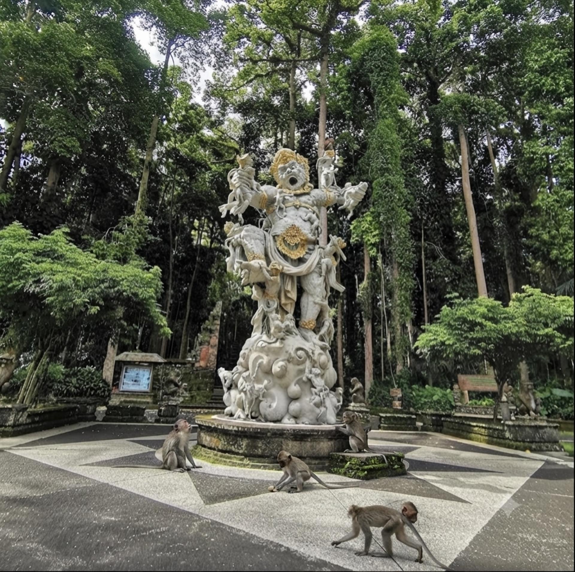 Koi Pond Bali Photoshoot & Ubud Instagramable Tour - Thumbnail 7