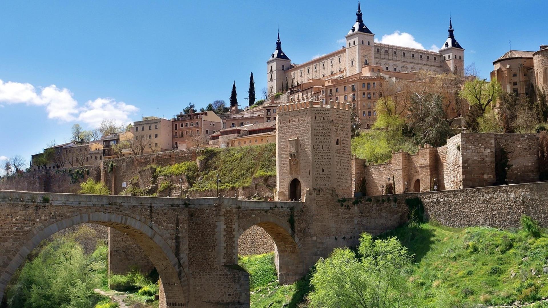 Toledo from Madrid by High-Speed Train and Monuments - Thumbnail 4