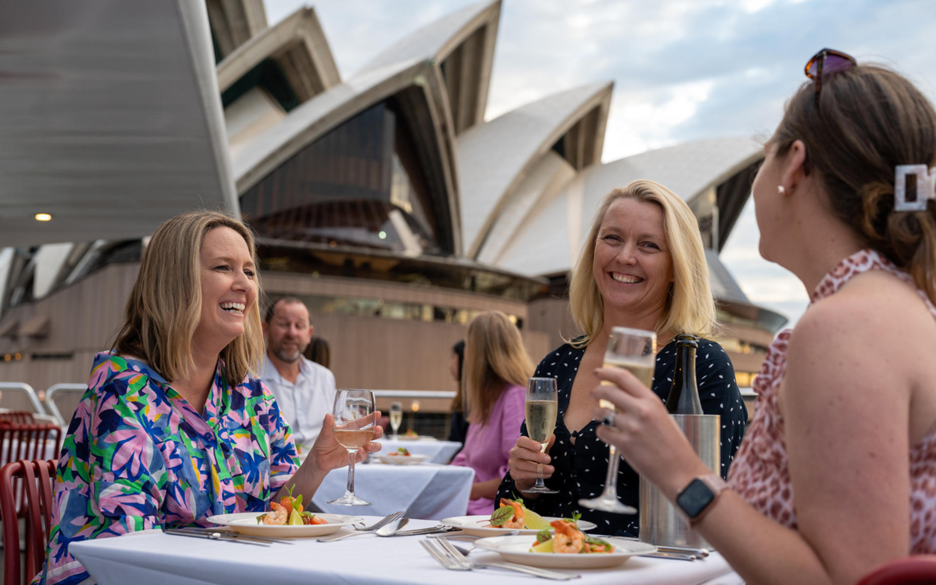 Sydney Harbour Sunset Twilight Cruise - Thumbnail 5