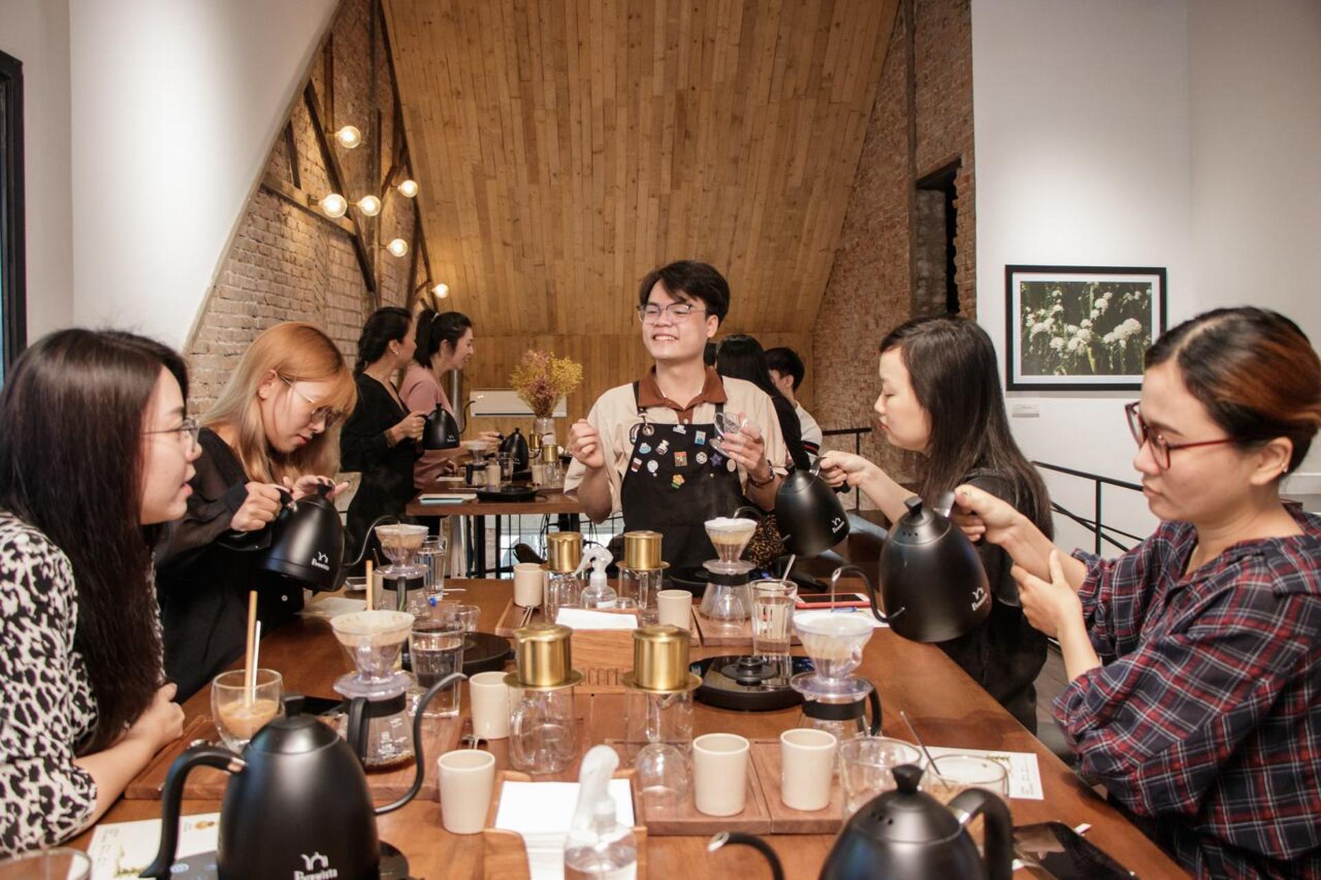Hands-on Discovery of Vietnamese Coffee & Culture - Thumbnail 2