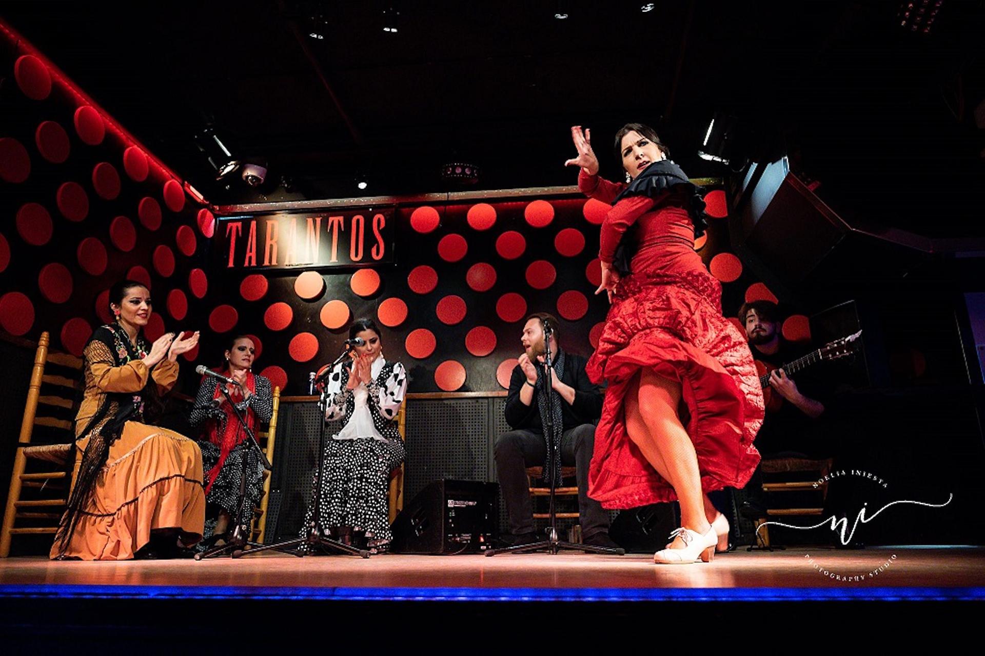 Barcelona's Gothic Quarter Guided Tour, Flamenco Show & Tapas Dinner - Thumbnail 6