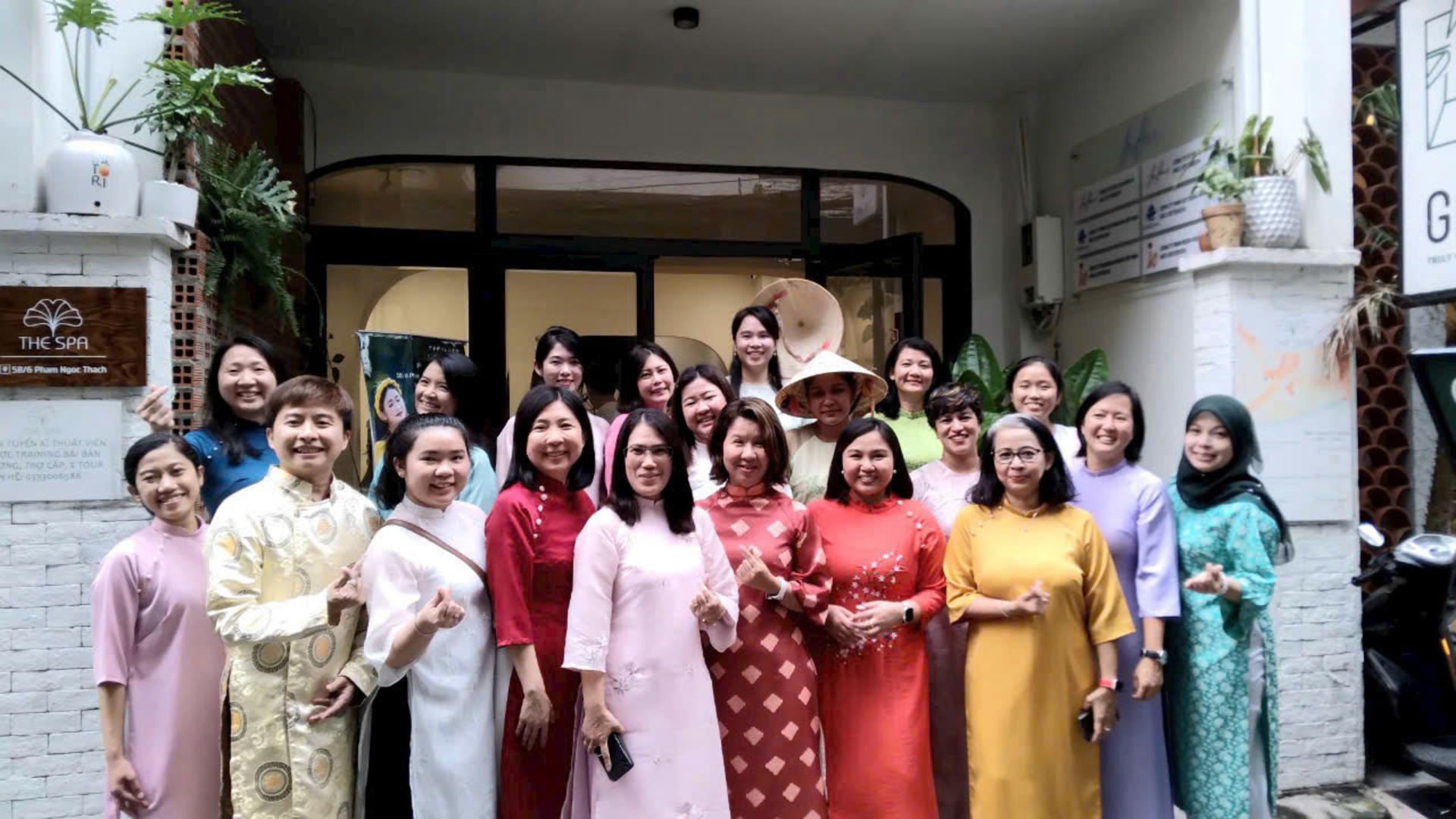 Vietnamese Traditional Ao Dai Rental Service in Ho Chi Minh - Thumbnail 4