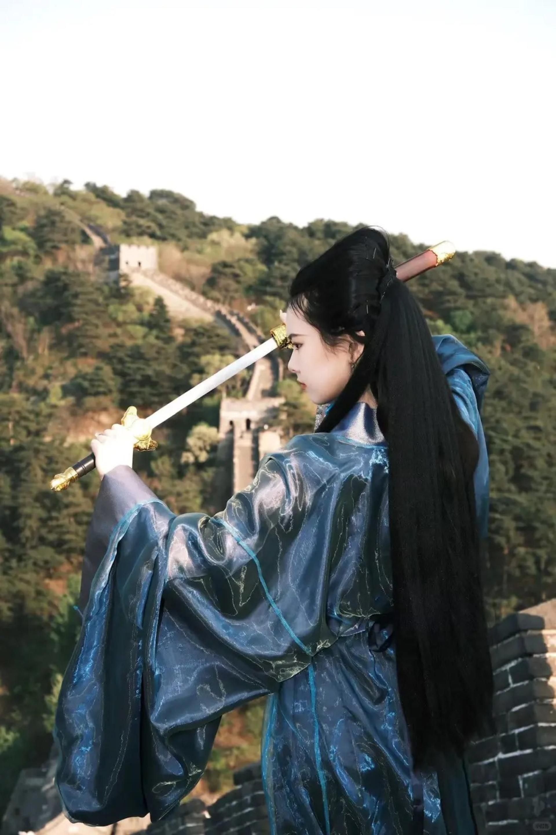 Beijing Mutianyu Great Wall Hanfu Rental & Travel Photography - Thumbnail 2