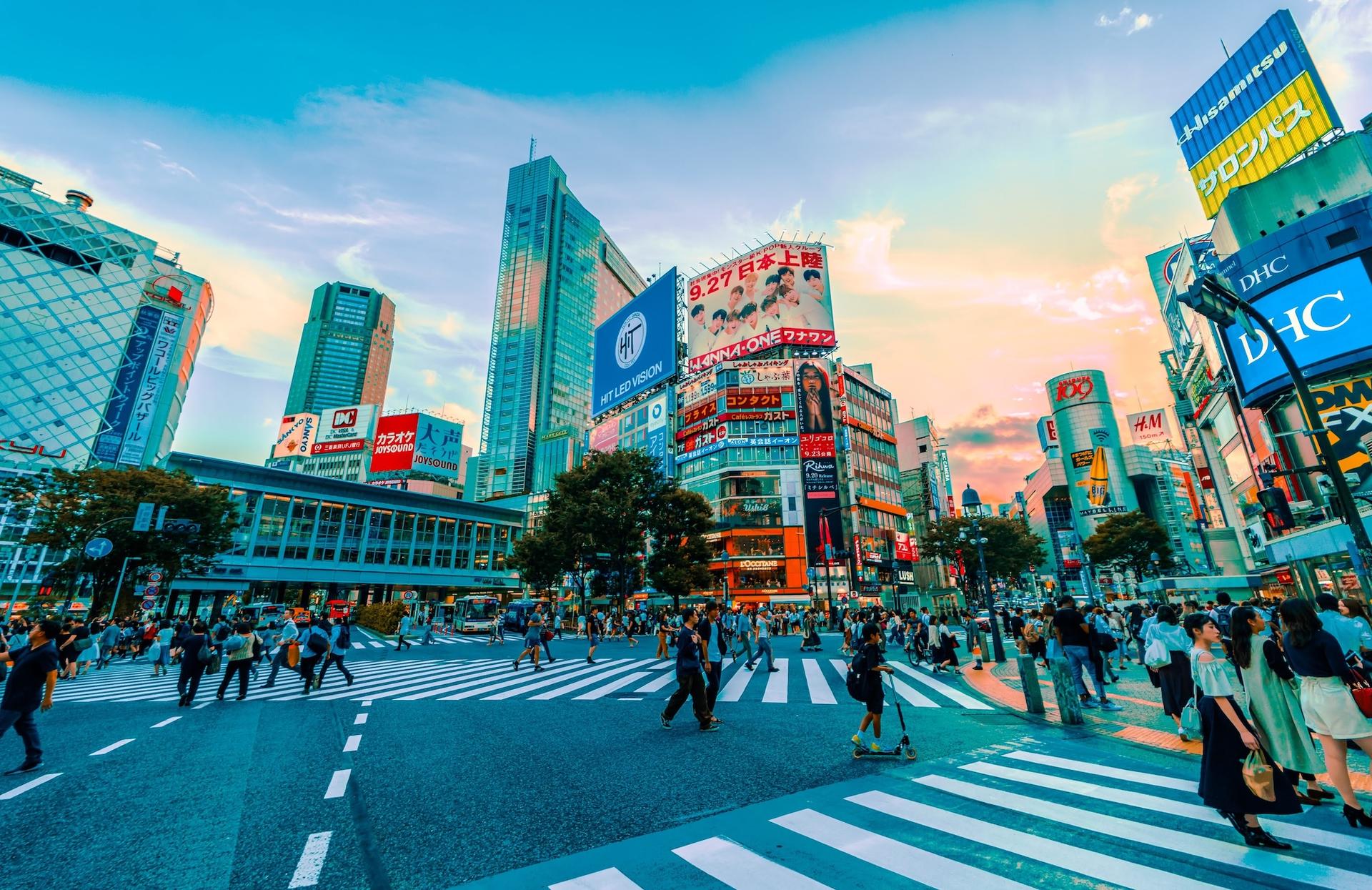 HYPERTOKYO: Shinjuku and Shibuya Half Day Walking Tour - Image 1