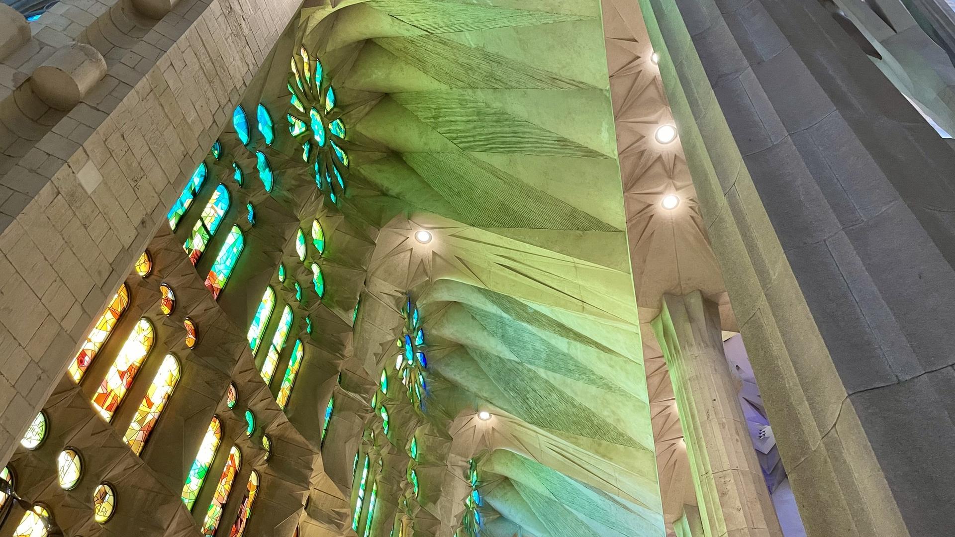 Sagrada Familia: Entry Tickets, Hosted Access & Guided Tours - Thumbnail 10
