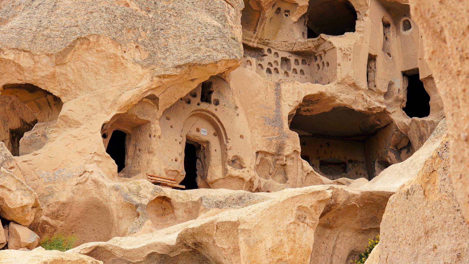Historical Cappadocia Red Tour with Lunch and Entry Tickets - Thumbnail 2