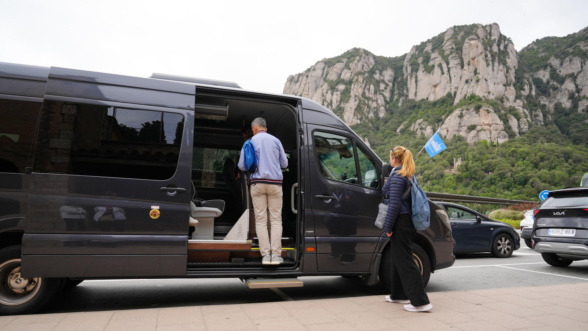 Roundtrip Bus Transfer from Barcelona to Montserrat - Thumbnail 6