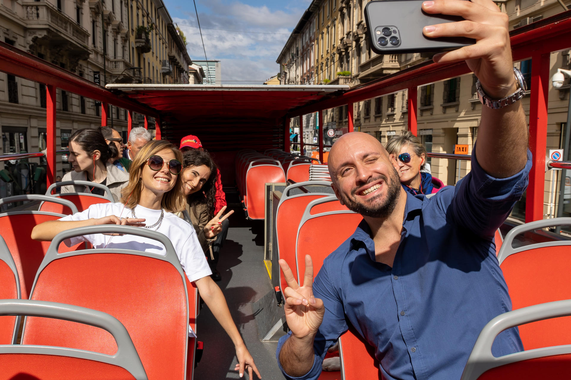 Milan City Hop-On Hop-Off Tour - Thumbnail 29
