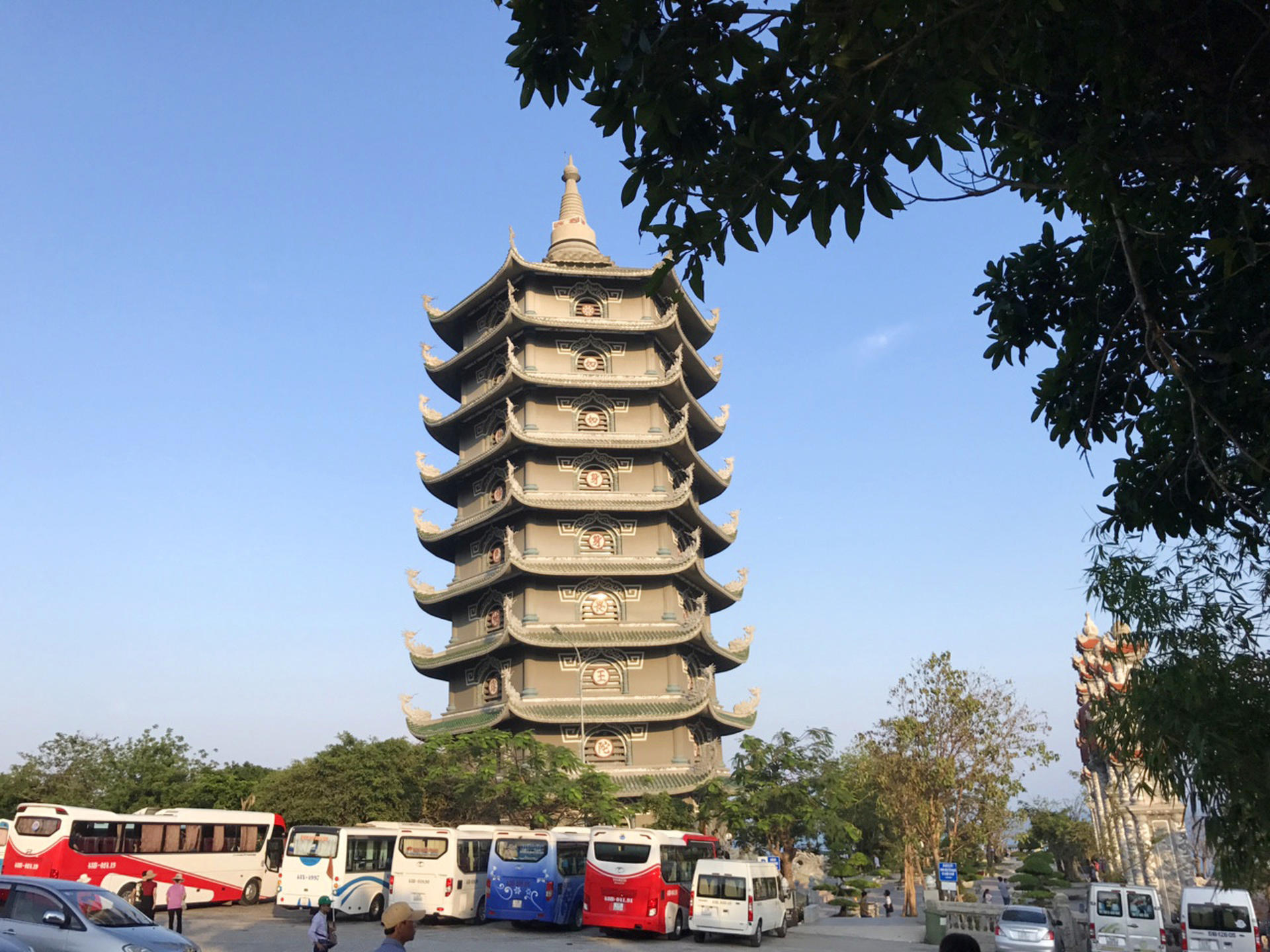 Da Nang Day Trip - Thumbnail 4