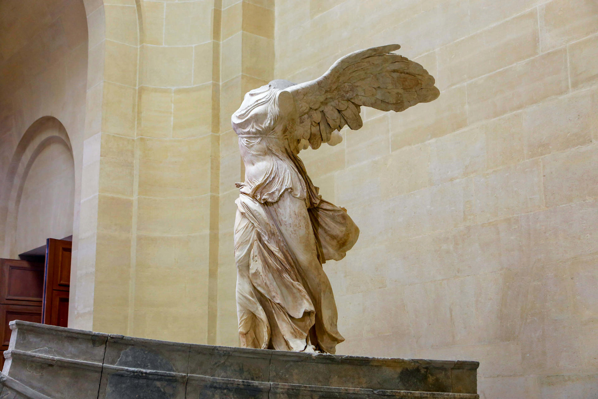 Louvre, Paris: audioguide in your smartphone (no ticket) - Thumbnail 8