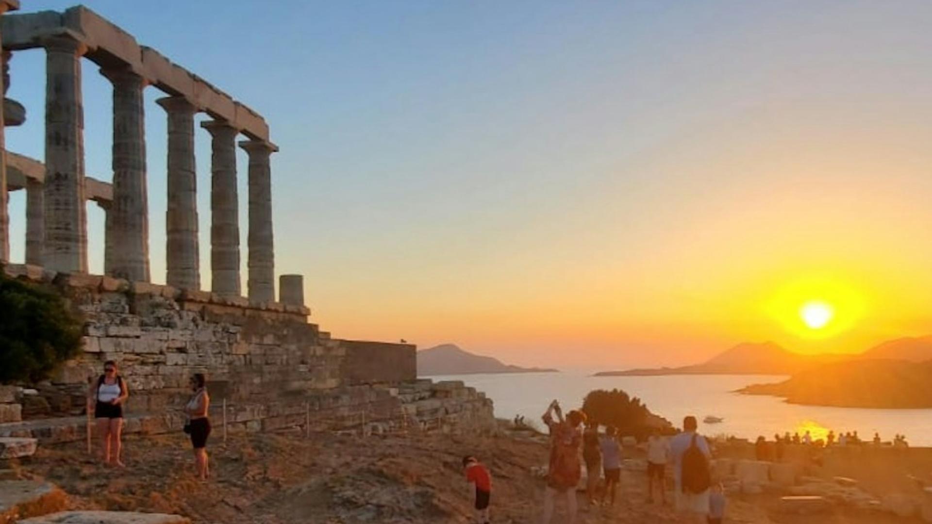 Hop-On Hop-Off Bus and Cape Sounion Sunset Tour - Thumbnail 5