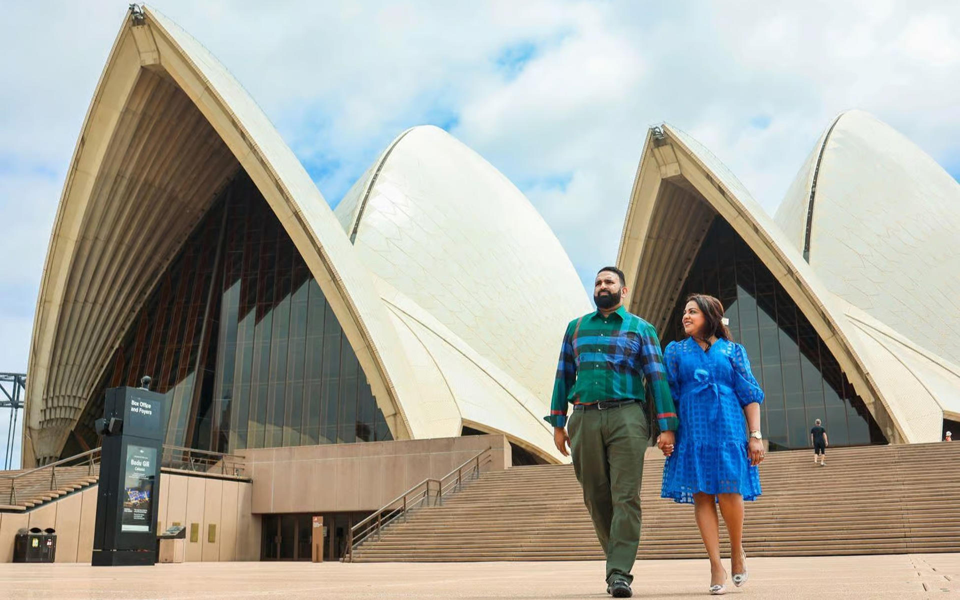Sydney Opera House Outdoor Private Photoshoot - Thumbnail 3