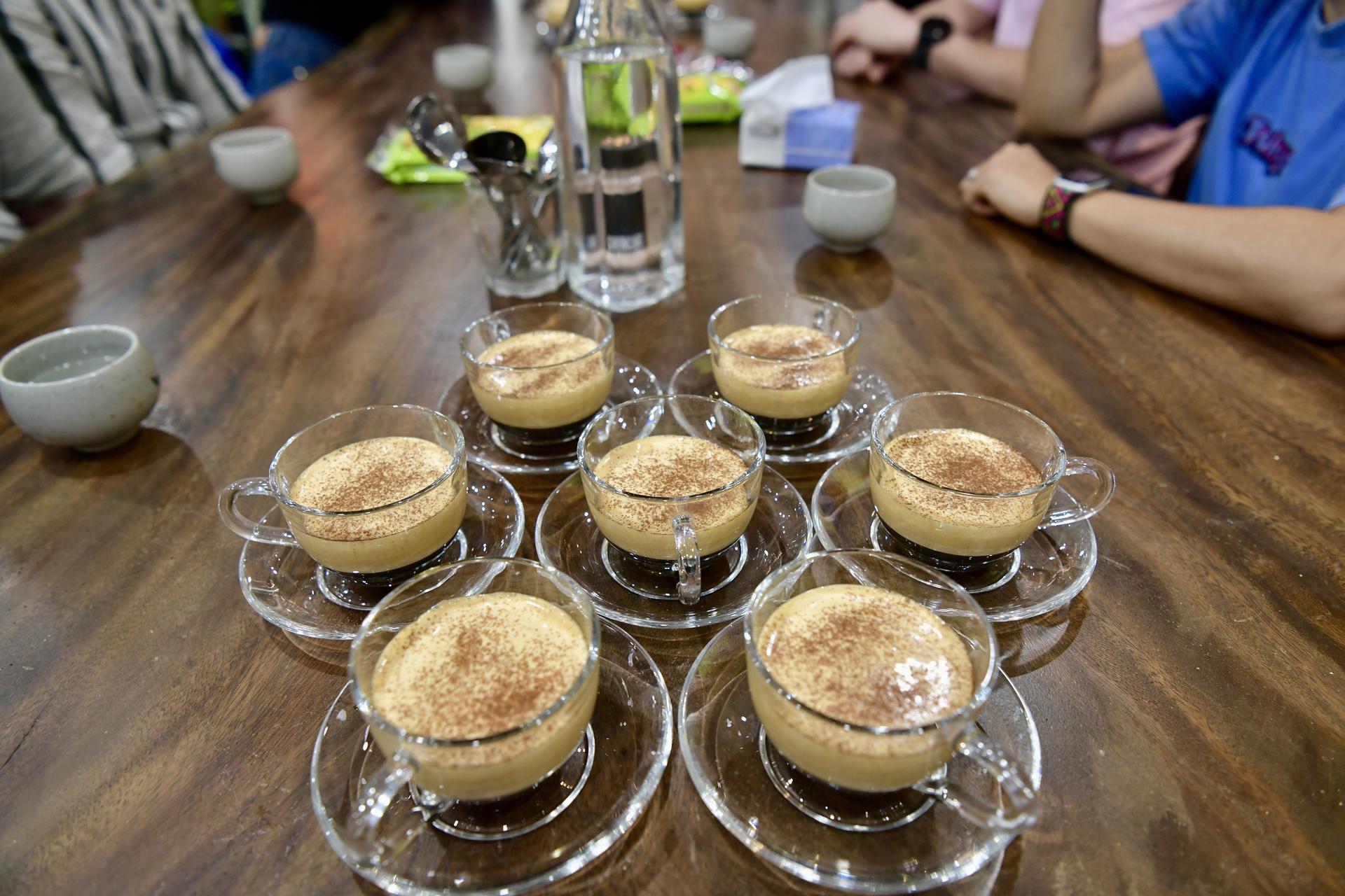 Hanoi Coffee Workshop & Train Street Experience - Thumbnail 11
