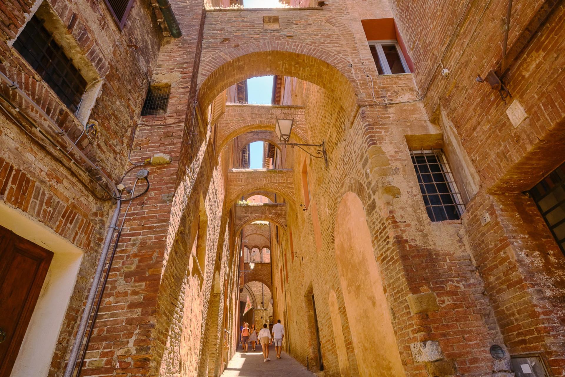 Siena, San Gimignano, Monteriggioni, and Chianti Wine Tasting Tour - Thumbnail 19