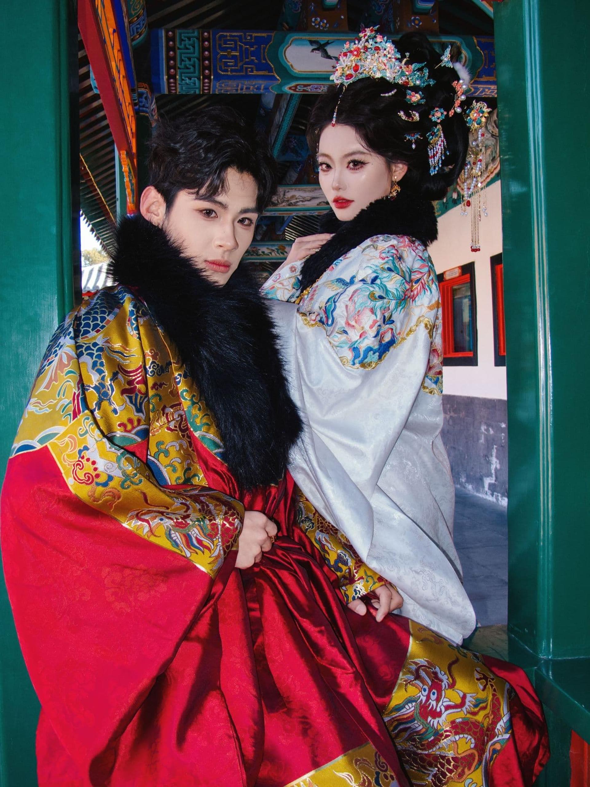 Beijing Hanfu · Ancient Costume Photography Experience (Costume Rental + Photographer Follow-up + Exquisite Makeup/Hairstyle) - Thumbnail 29