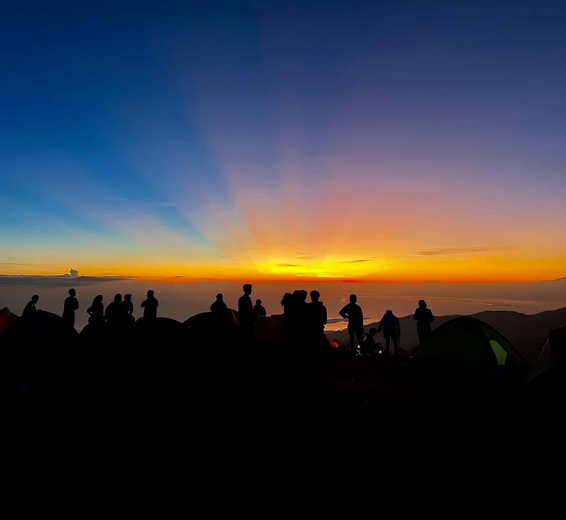 Lombok Pergasingan Hill Sunrise Hiking Experience - Thumbnail 2