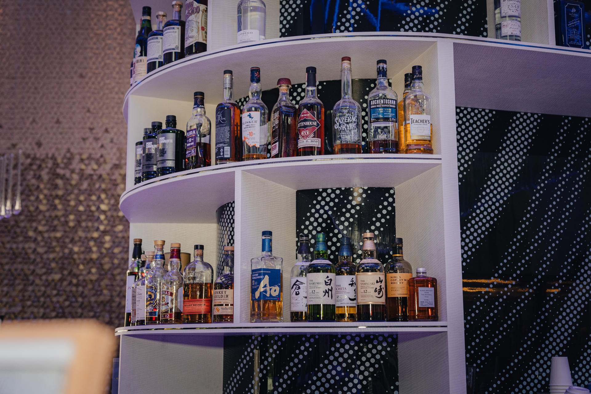 L'Aperitif at Novotel Singapore on Stevens - Thumbnail 11