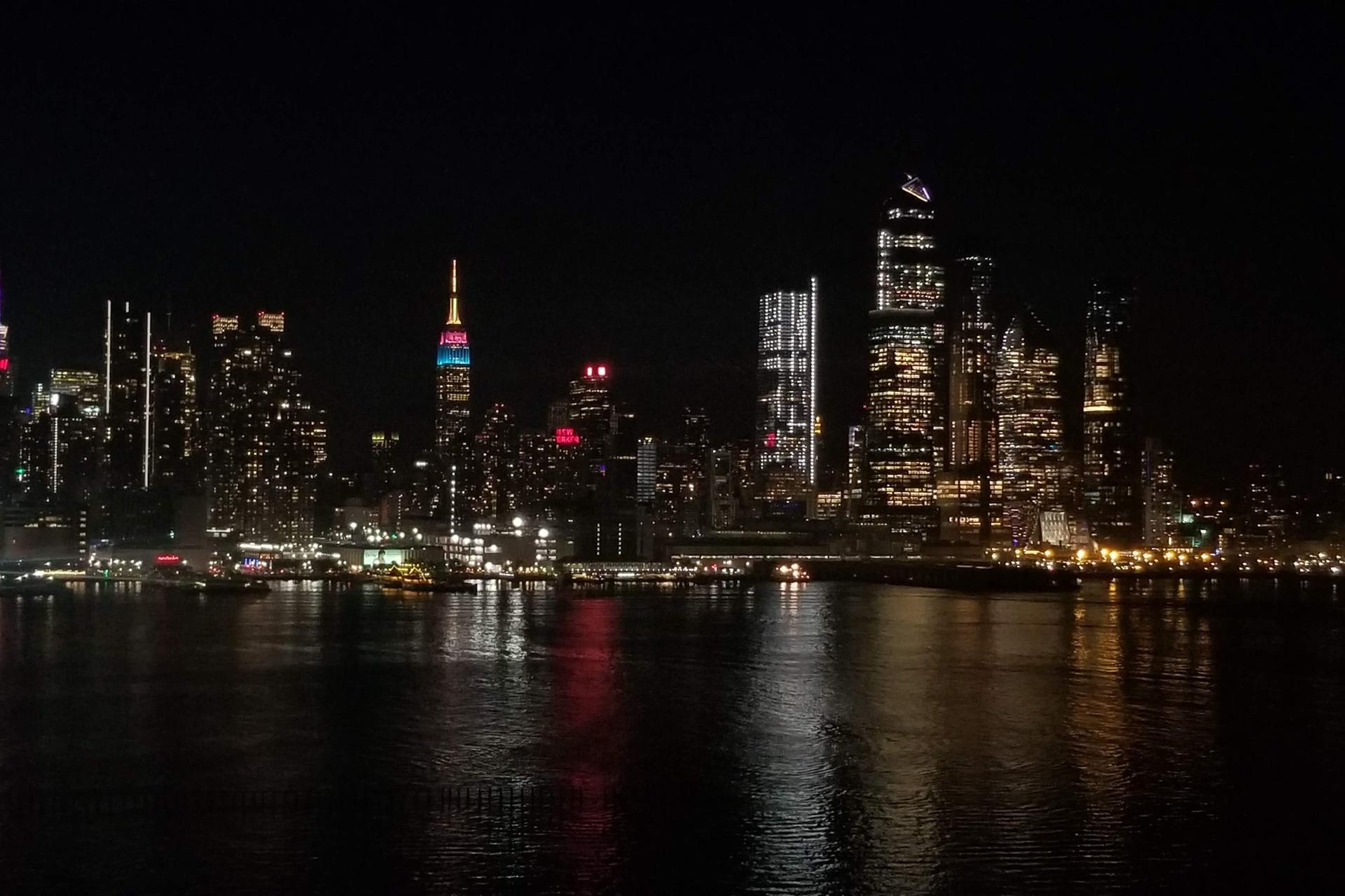 New York Skyline Night Tour - Thumbnail 5