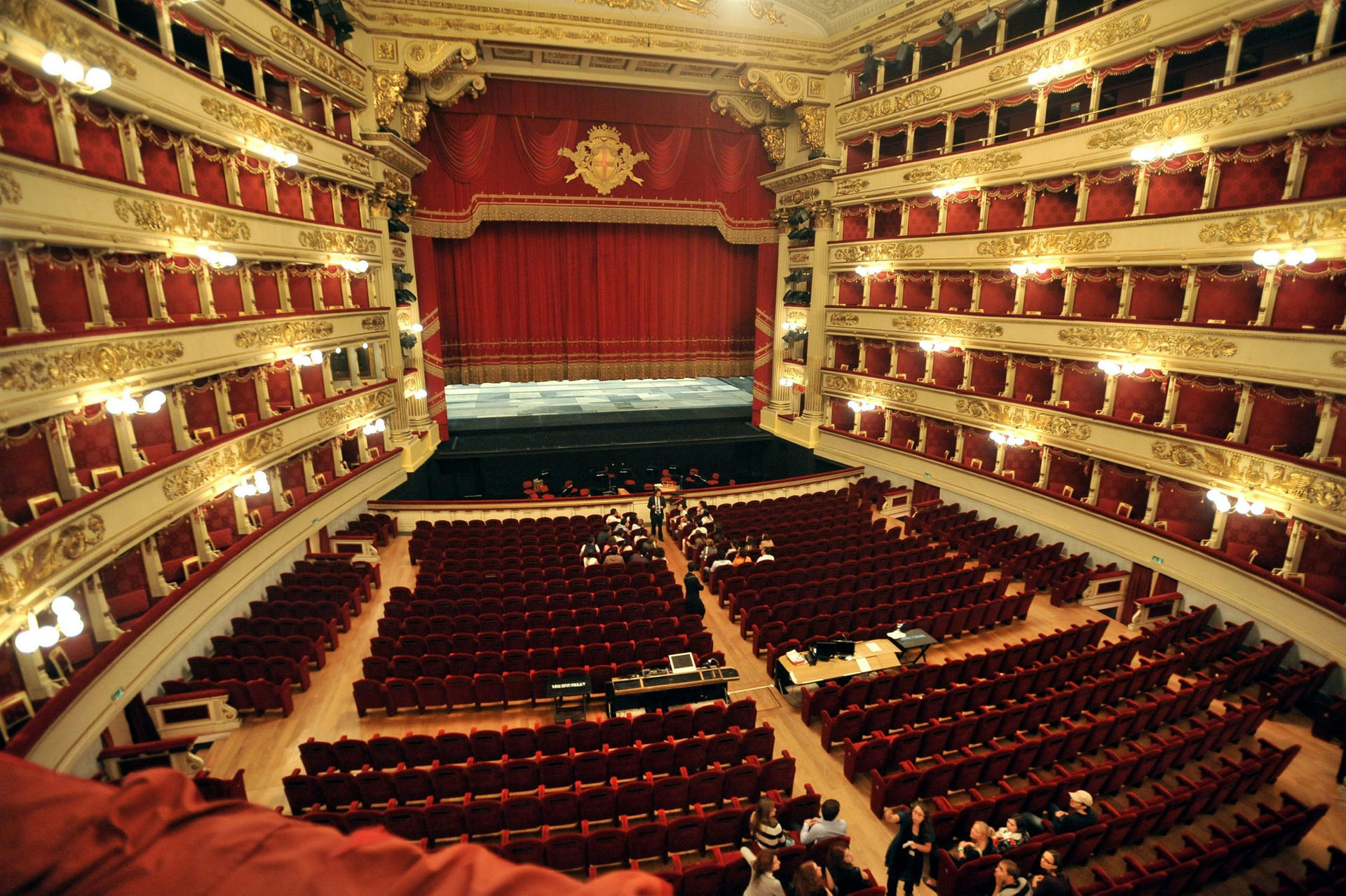 Milan La Scala Theater and Museum Tour - Image 1