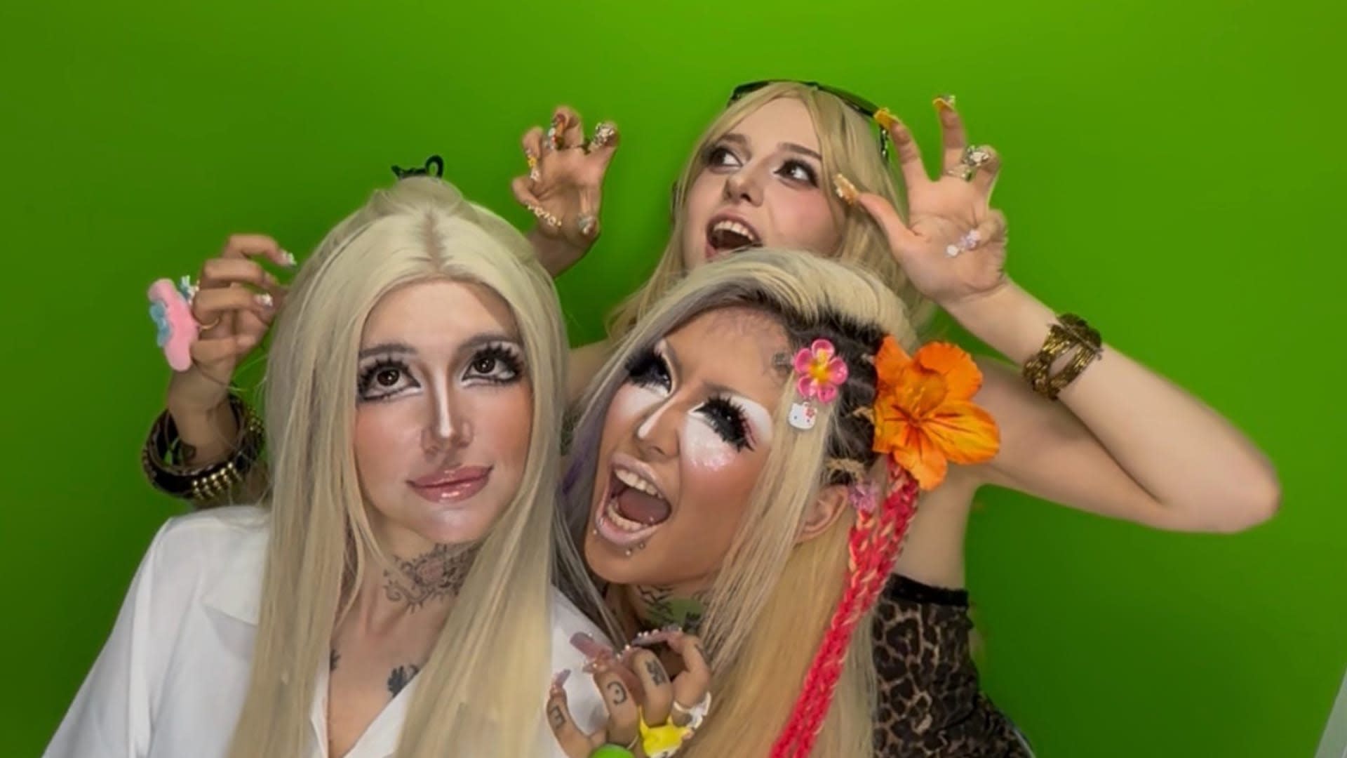 Tokyo: Super GAL Experience Tour in Shibuya - Thumbnail 13