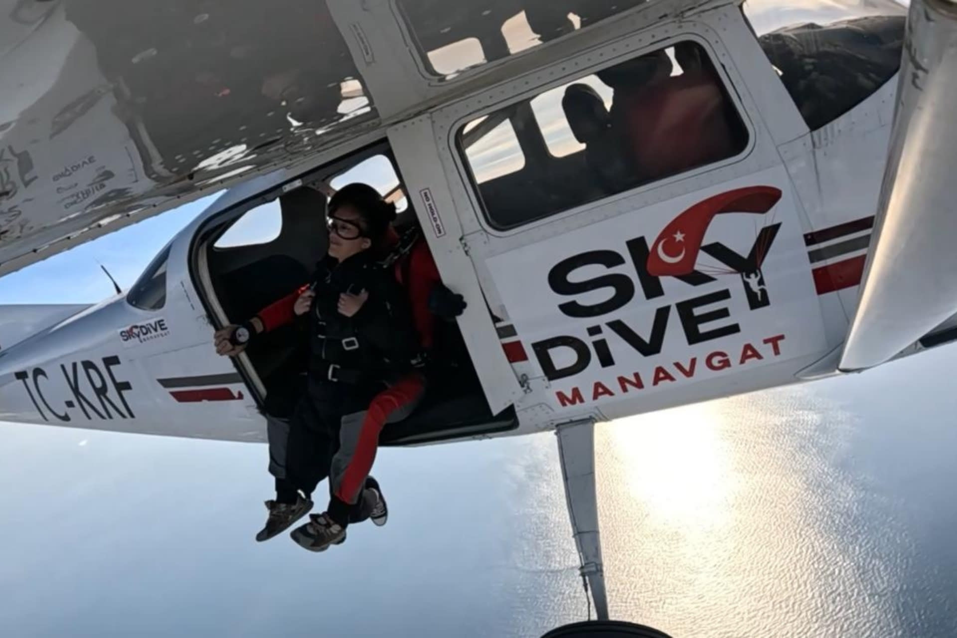 Skydive Antalya: Manavgat Tandem Jump Experience with Transfers - Thumbnail 11