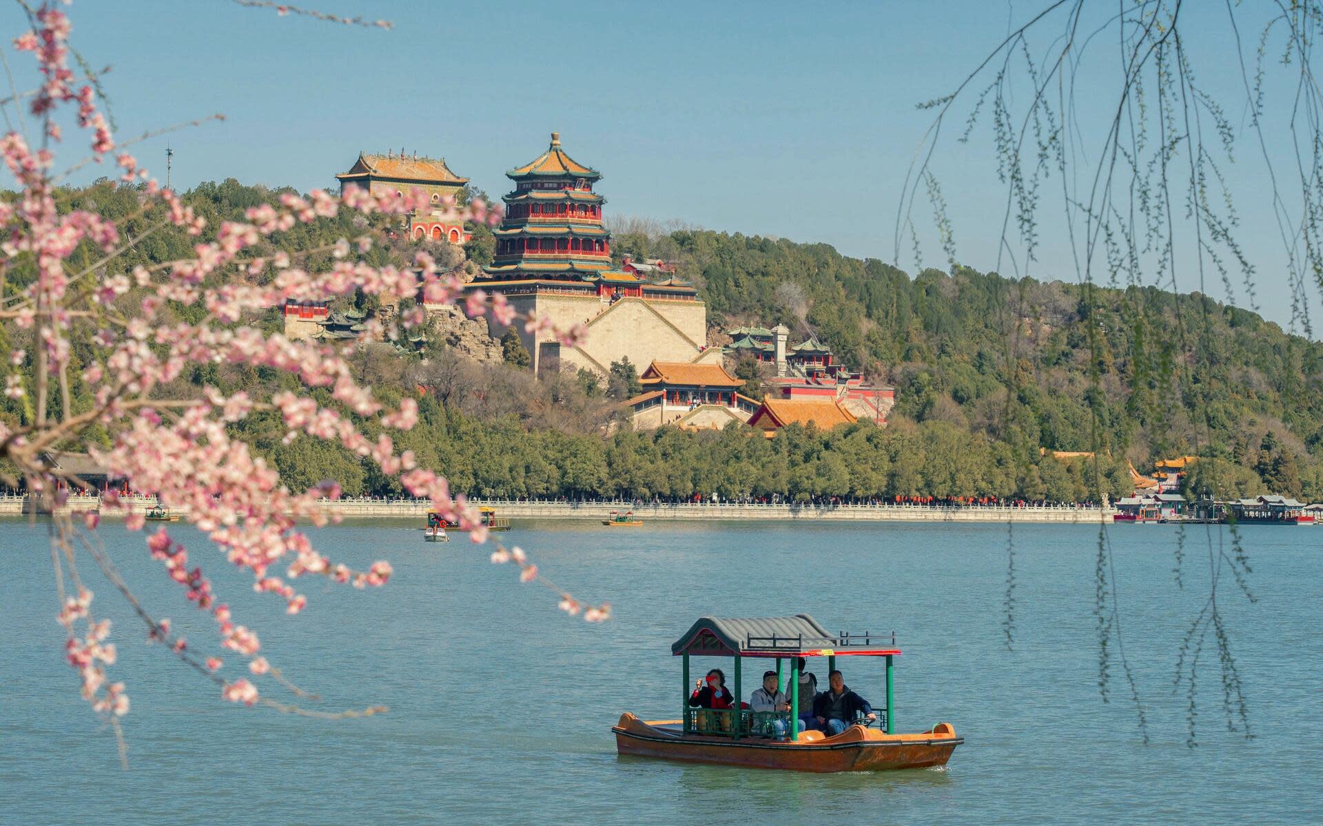 Mutianyu Great Wall+Summer Palace/ Yuanmingyuan Garden Day Tour - Thumbnail 17