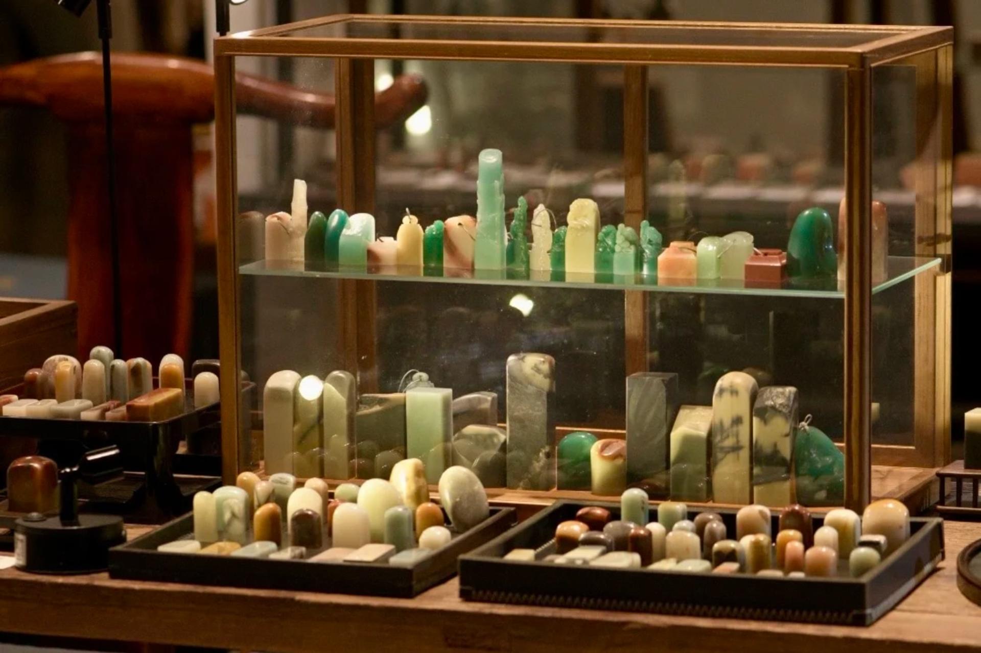 Chengdu Unfiltered - Chinese Seal Carving Workshop - Thumbnail 5