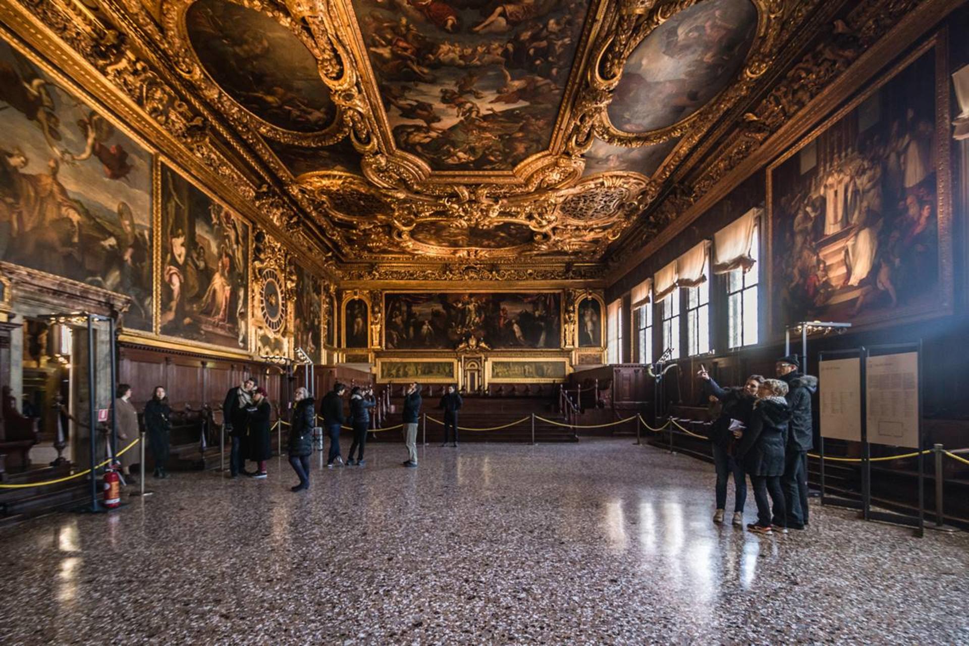 Venice Golden Basilica, Doge's Palace, and Gondola Tour - Thumbnail 2