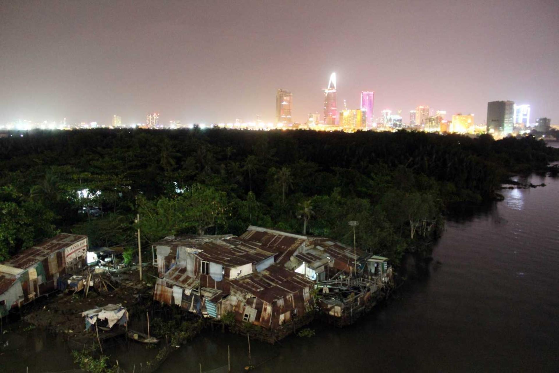 Saigon at Midnight Motorbike Tour - Thumbnail 3