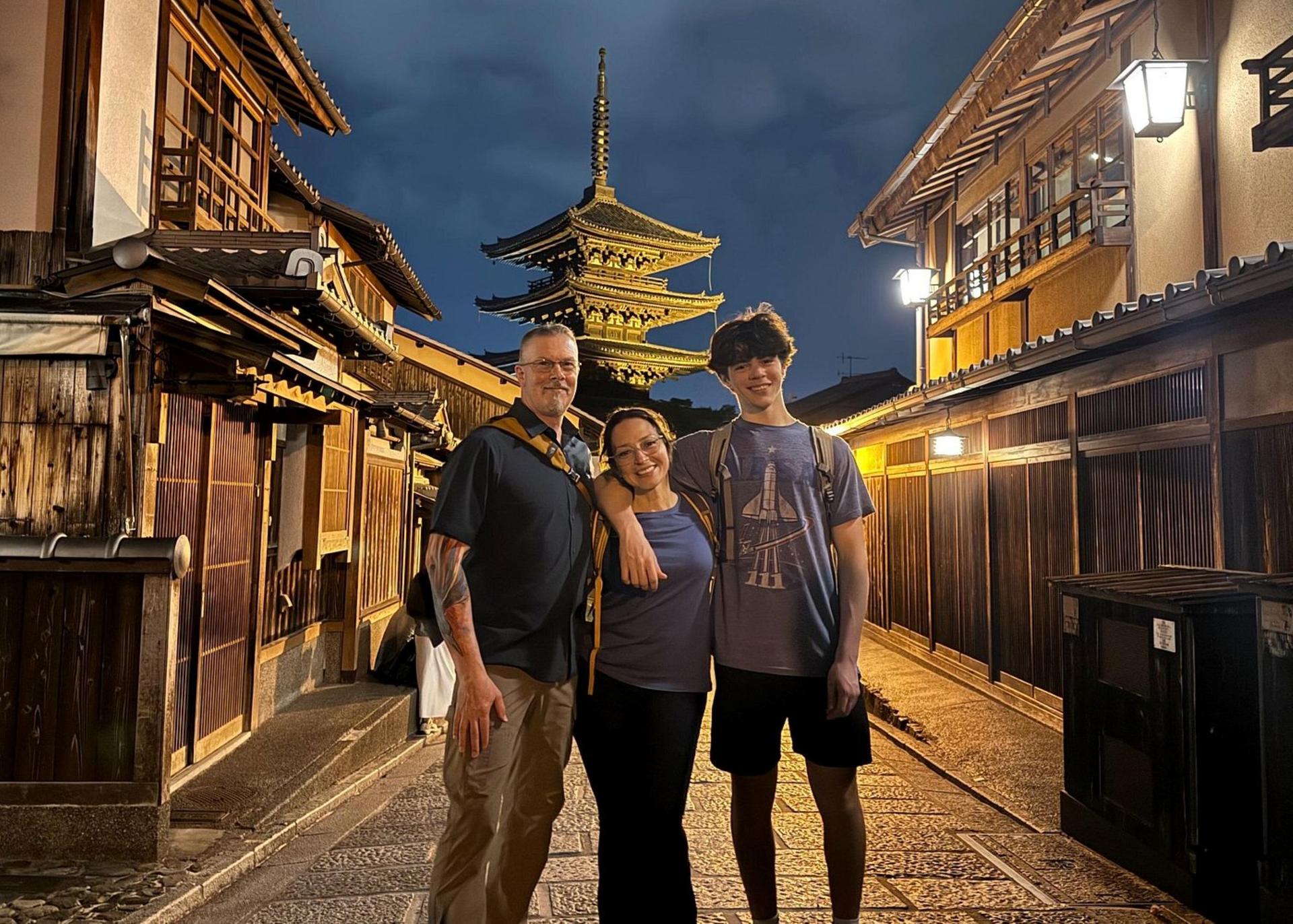 Kyoto Gion Night Tour: Exploring the Geisha District and Hidden Gems - Image 1