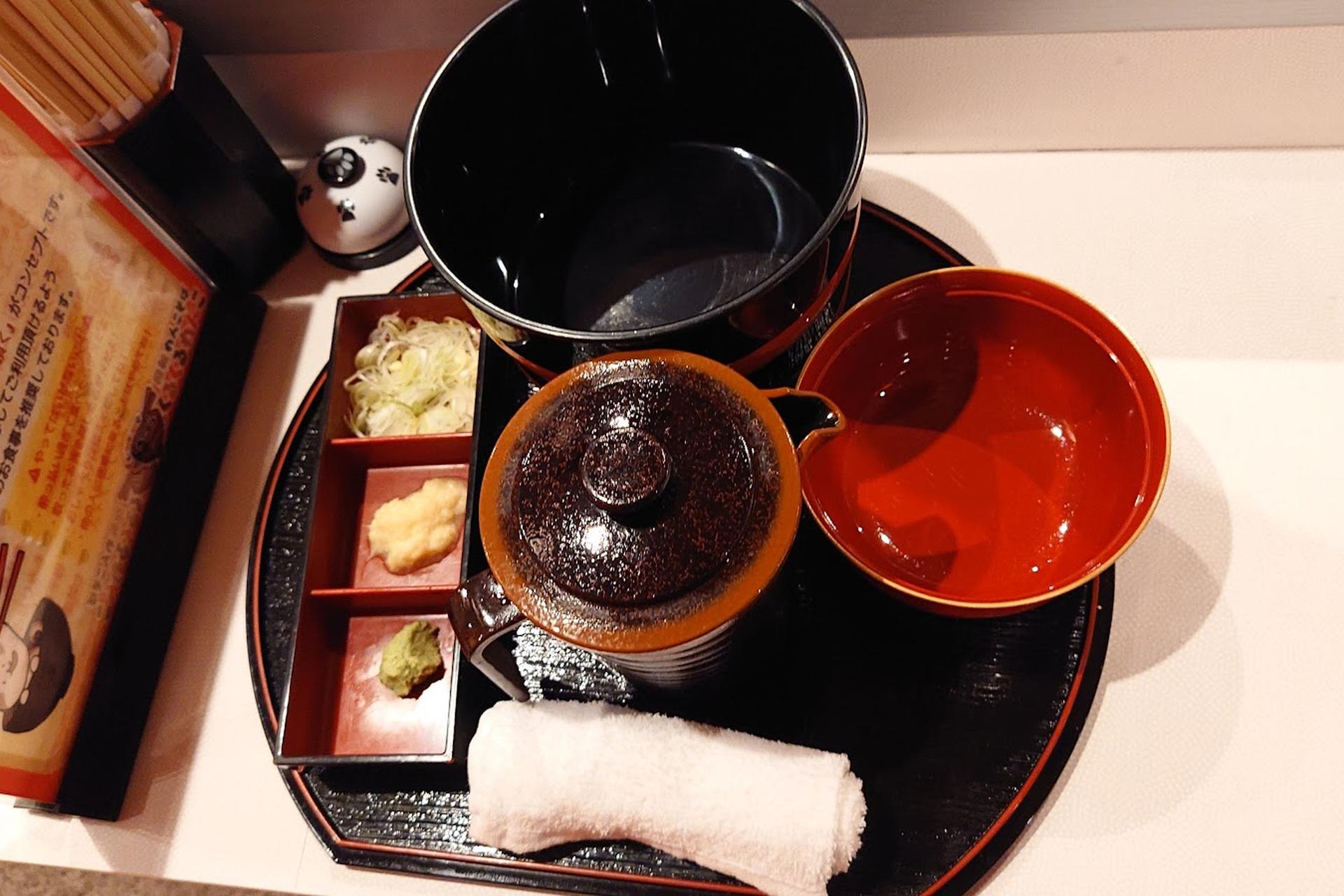 Tokyo: Shinjuku All-You-Can-Eat Conveyor-Belt Wanko Soba Experience - Thumbnail 5