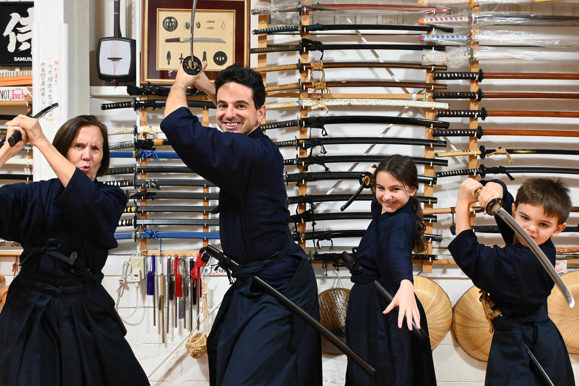 Samurai Training Experience KENDO in Osaka - Thumbnail 13