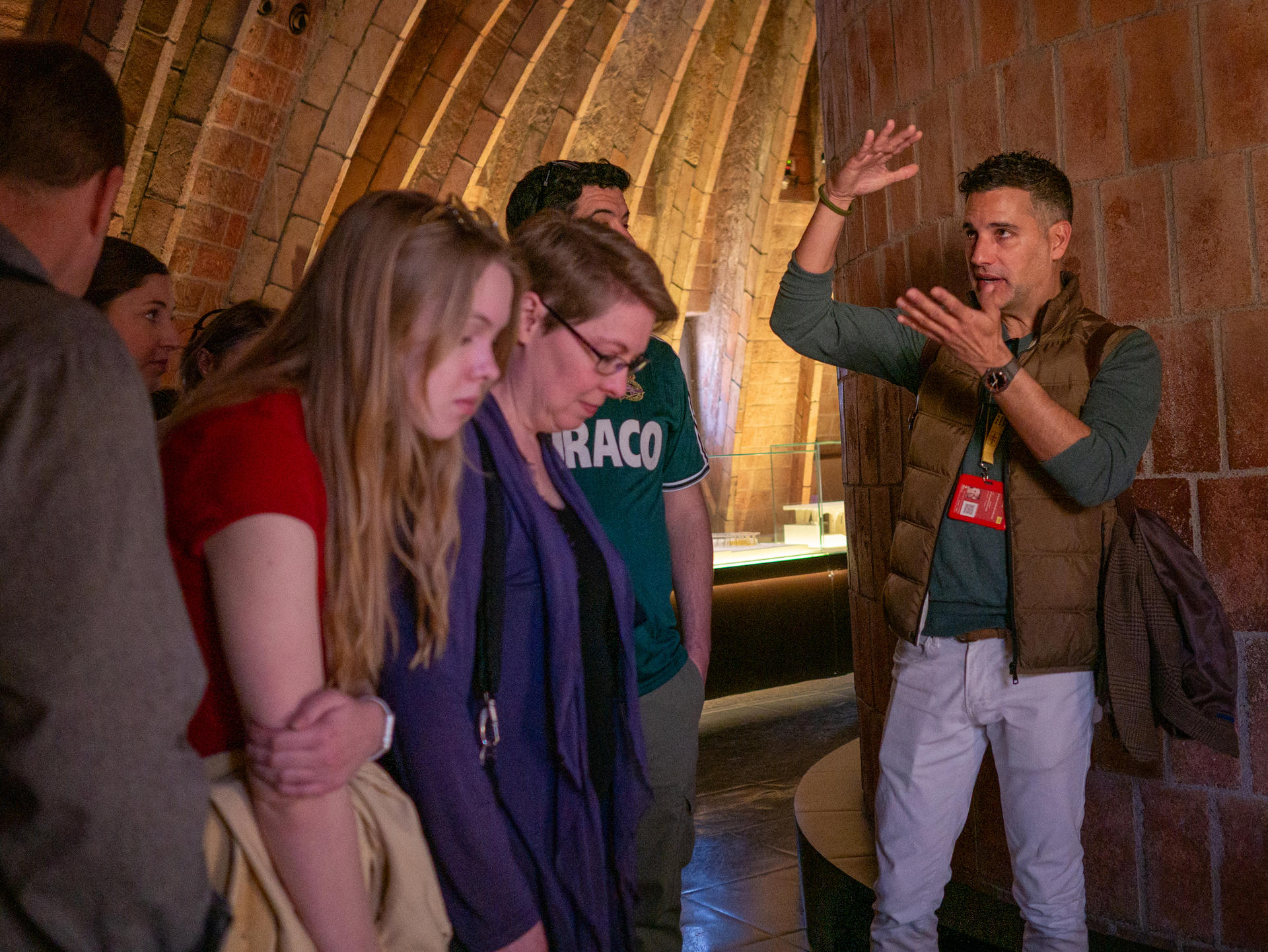 Sagrada Familia Golden Hour & Casa Mila Tour with Cava Tasting  - Thumbnail 26