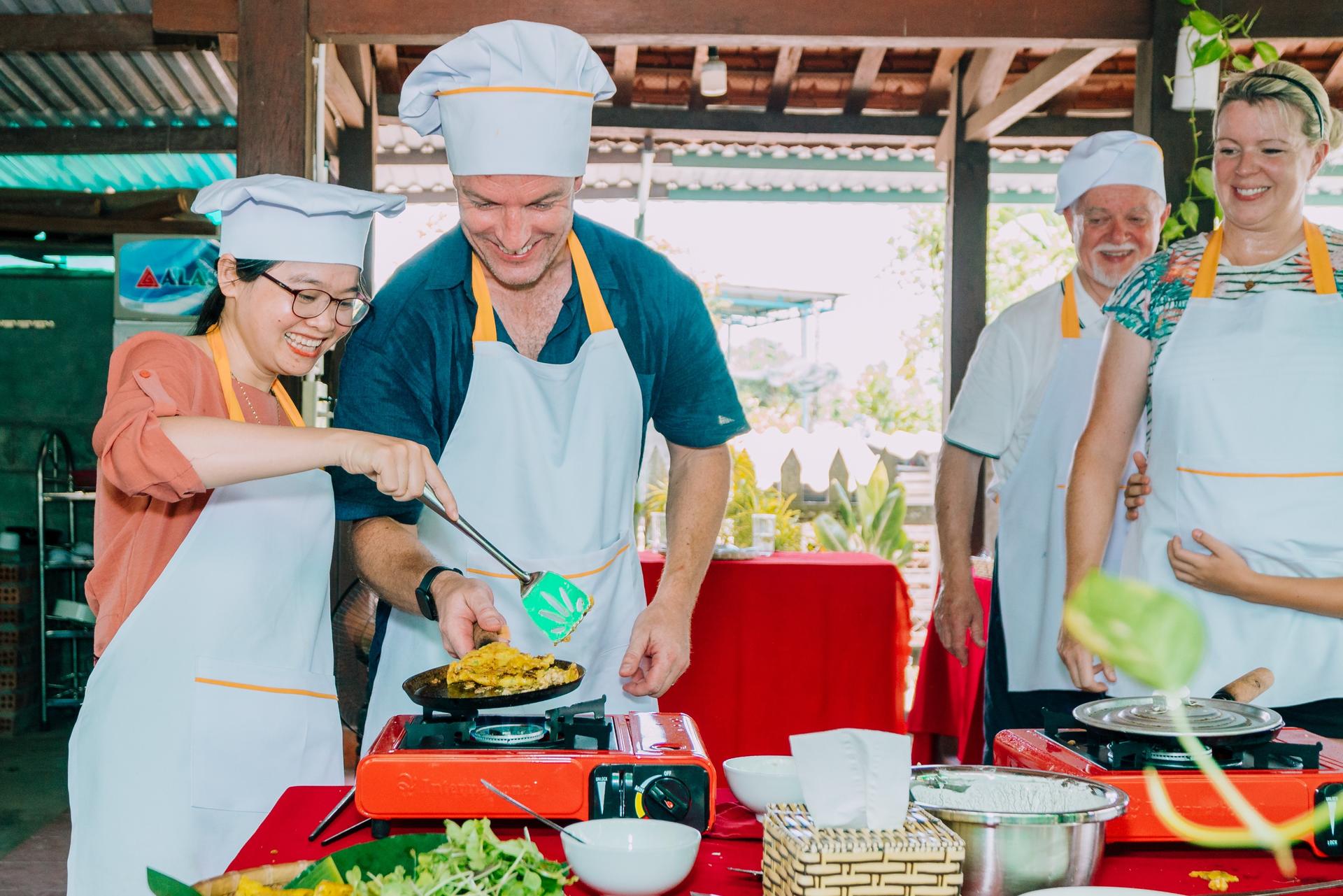 Hoi An Bicycle Tour, Farming & Cooking Class at Organic Garden - Image 1