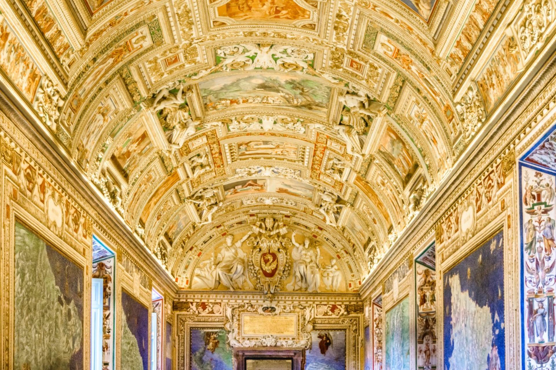 Vatican museums, Sistine Chapel & Basilica first entry private tour  - Thumbnail 6