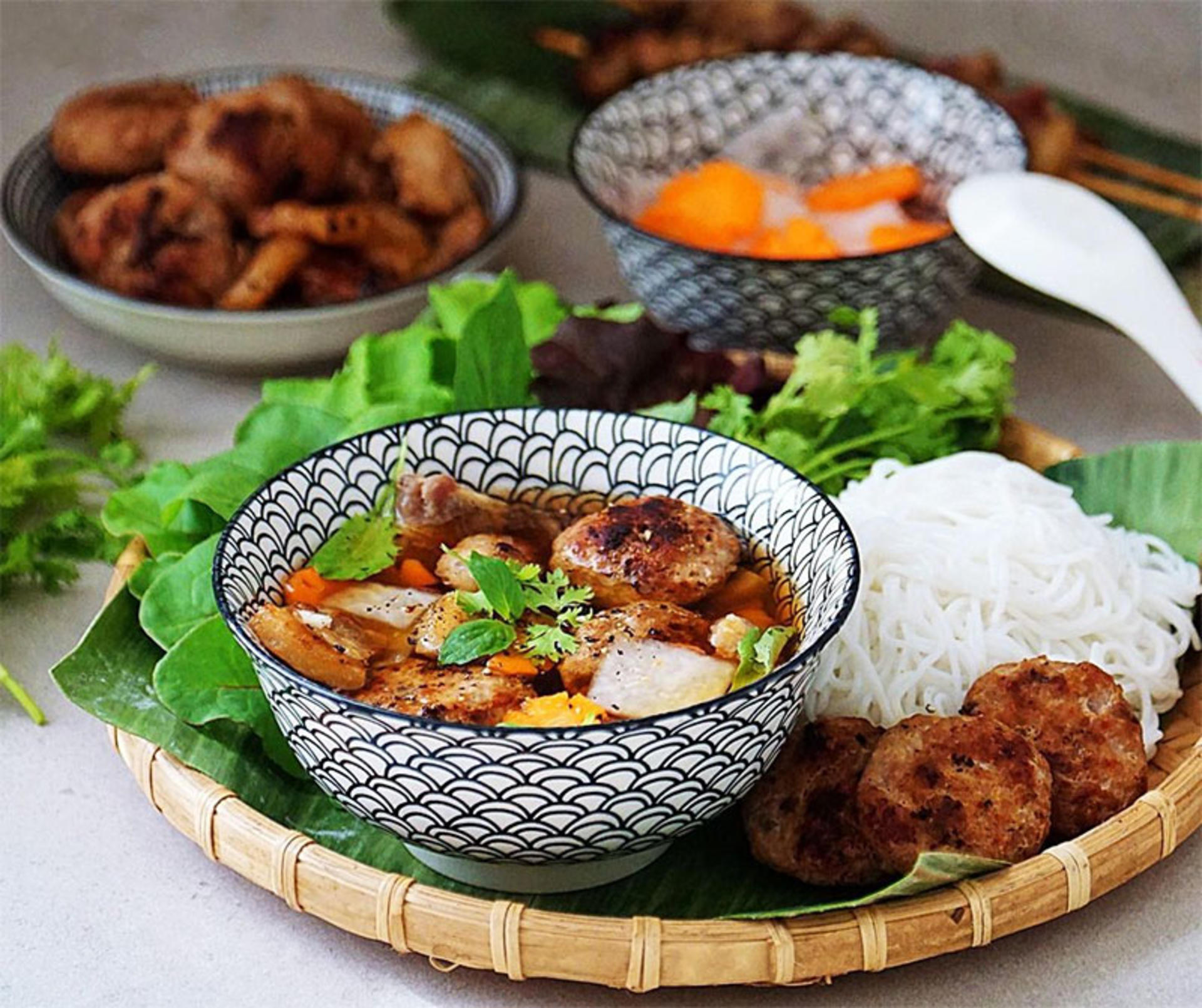 Hanoi Old Quarter Local Cuisine Buffet Pass - Thumbnail 3