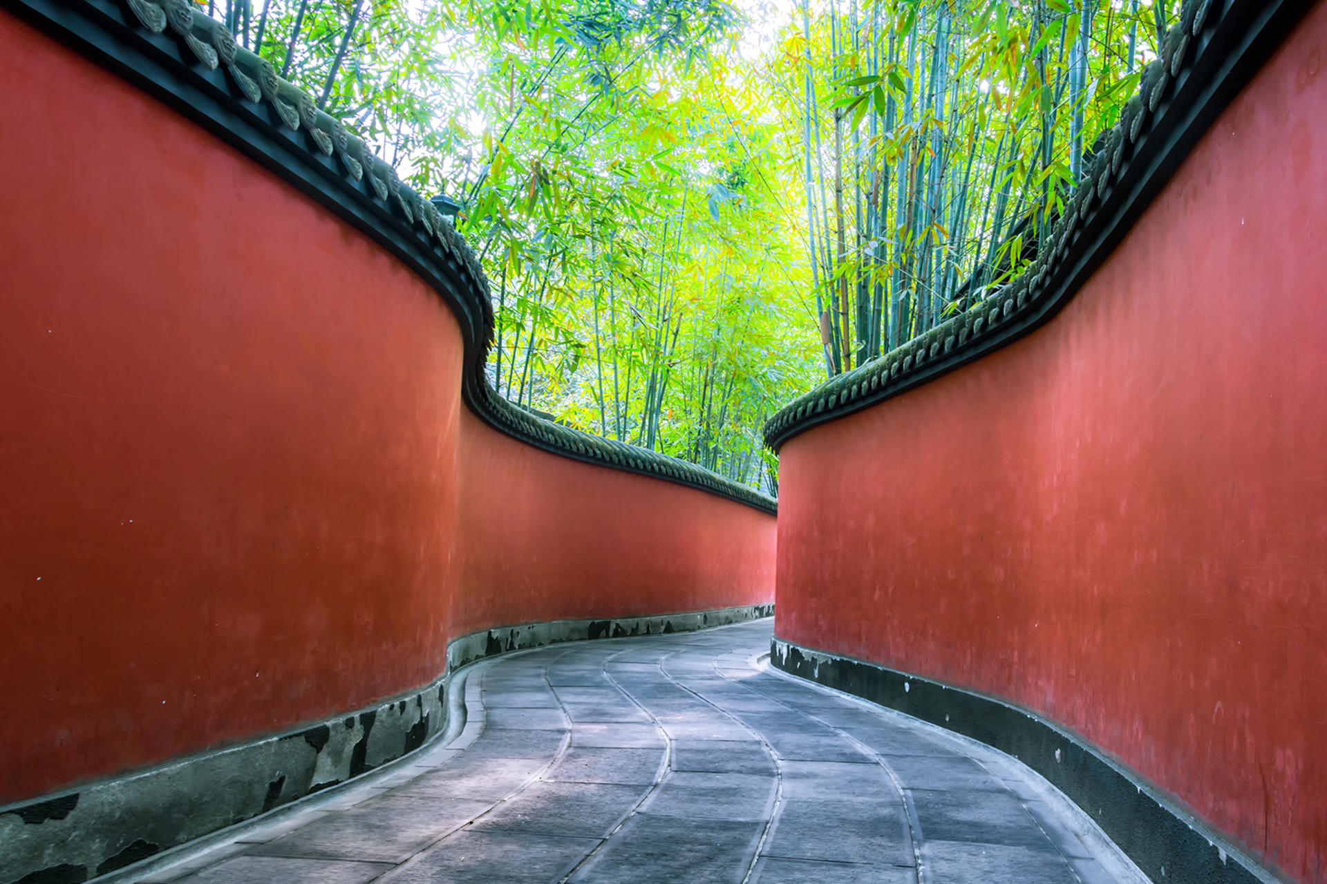 Chengdu Giant Panda Base + Hanfu Travel Photography & Sichuan Opera Experience Day Tour - Thumbnail 2