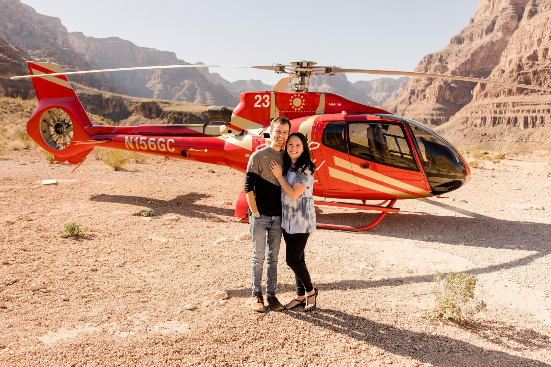 King of Canyons Helicopter Tour (with Landing) from Las Vegas - Thumbnail 11