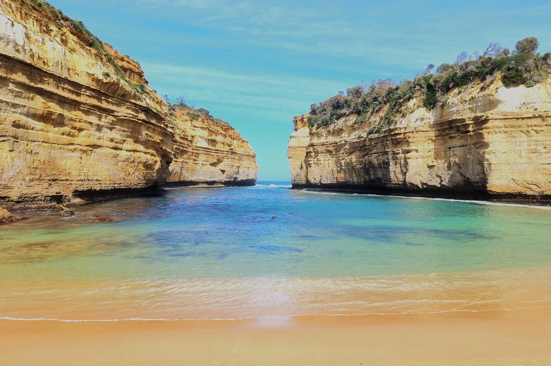 Great Ocean Road and 12 Apostles Private Day Tour - Thumbnail 2