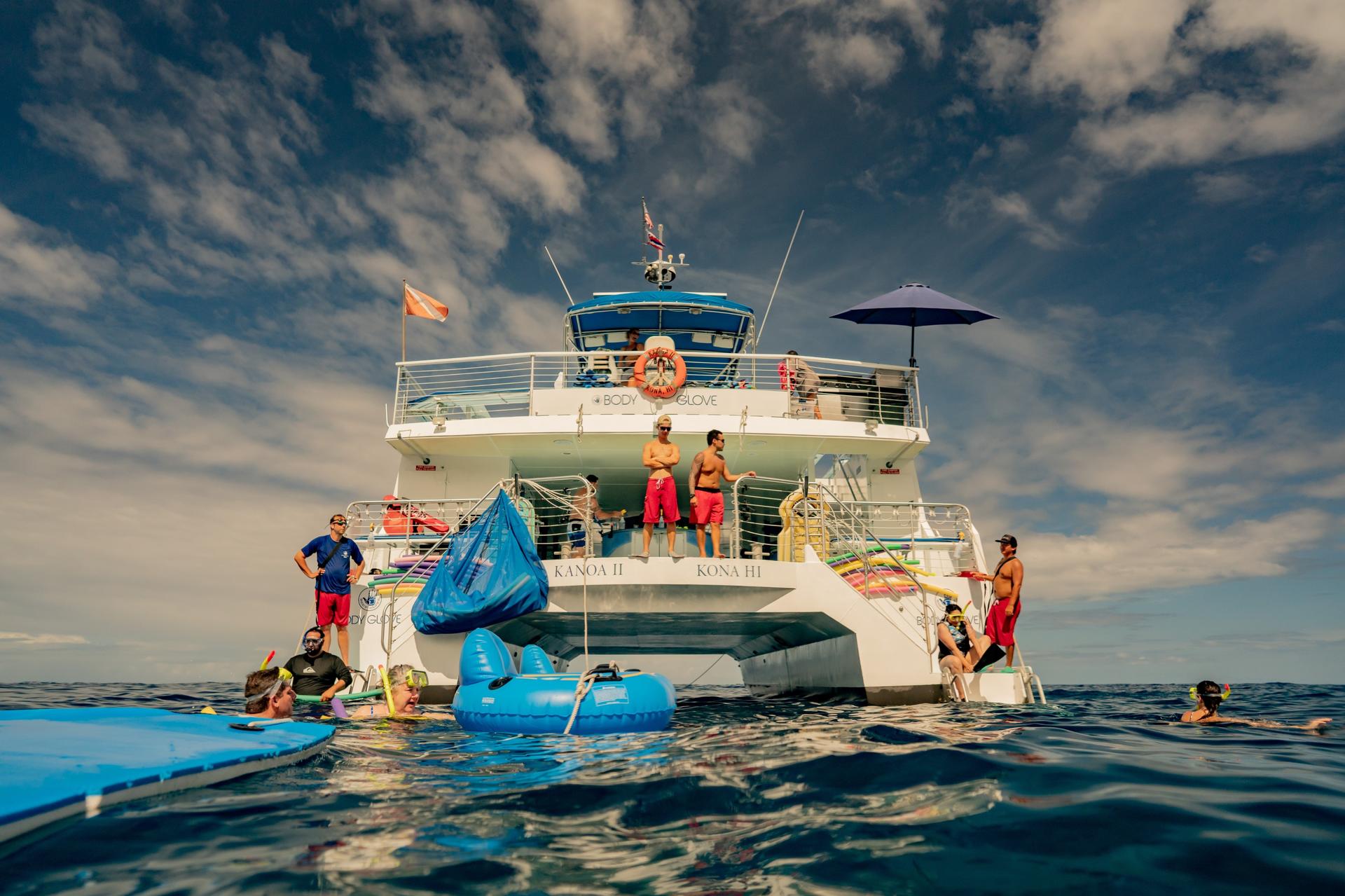 Deluxe Snorkeling & Dolphin Watching Experience in the Big Island - Thumbnail 3