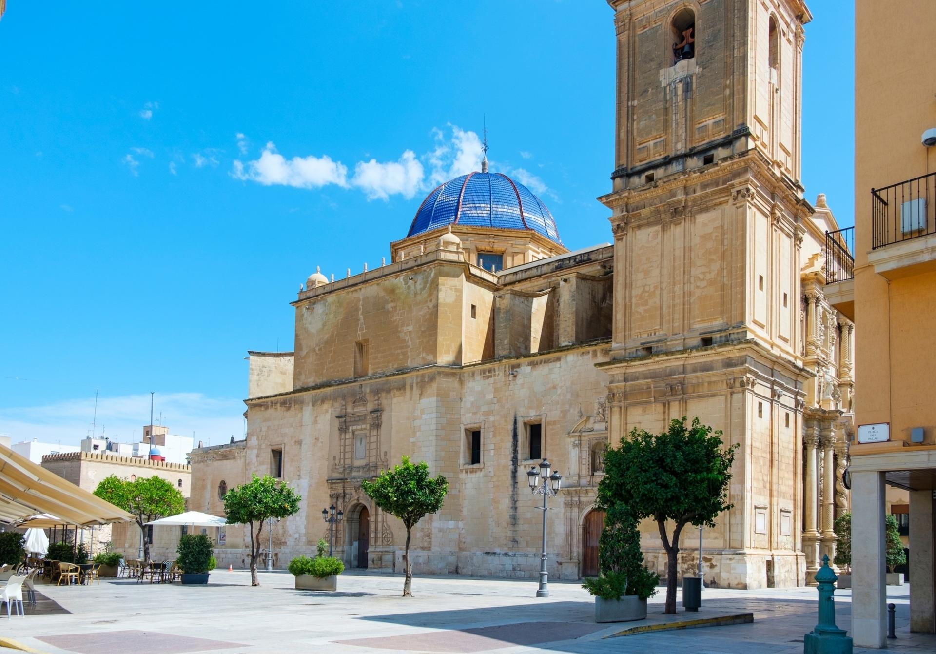 Elche Private Half-Day Tour – Palms, History & Heritage - Thumbnail 9