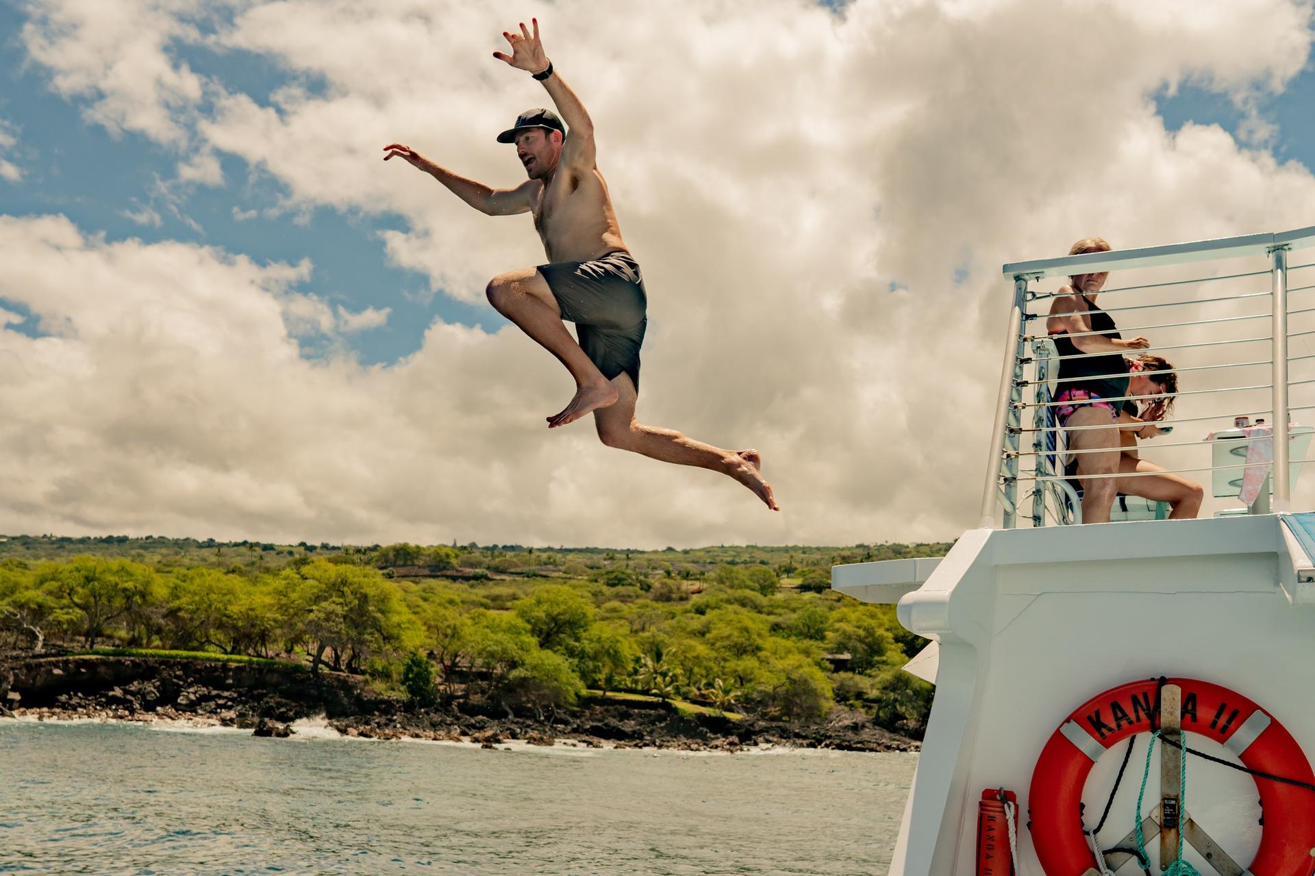 Deluxe Snorkeling & Dolphin Watching Experience in the Big Island - Thumbnail 5