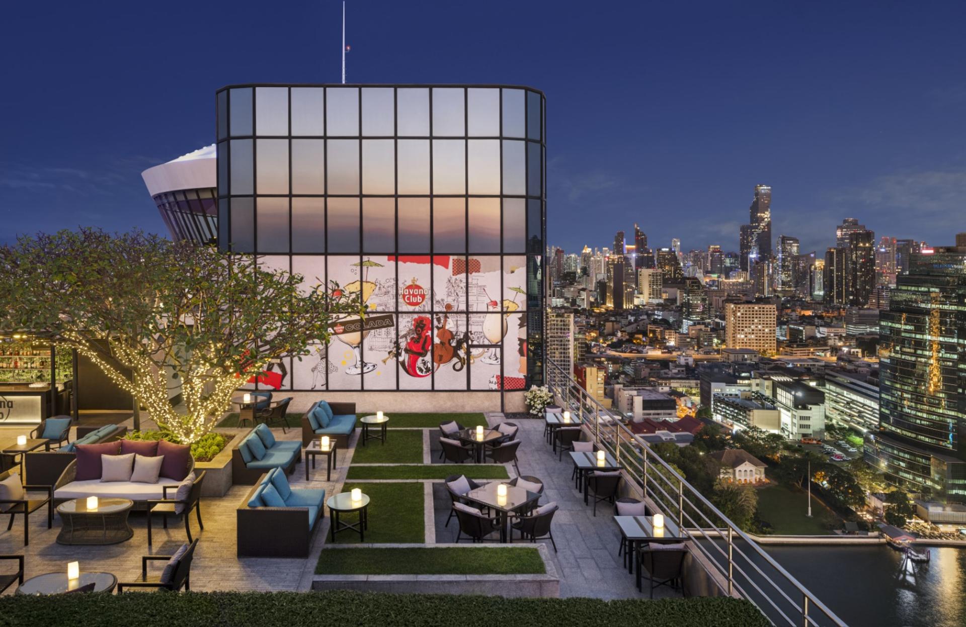 ThreeSixty Rooftop Bar at Millennium Hilton Bangkok - Thumbnail 2