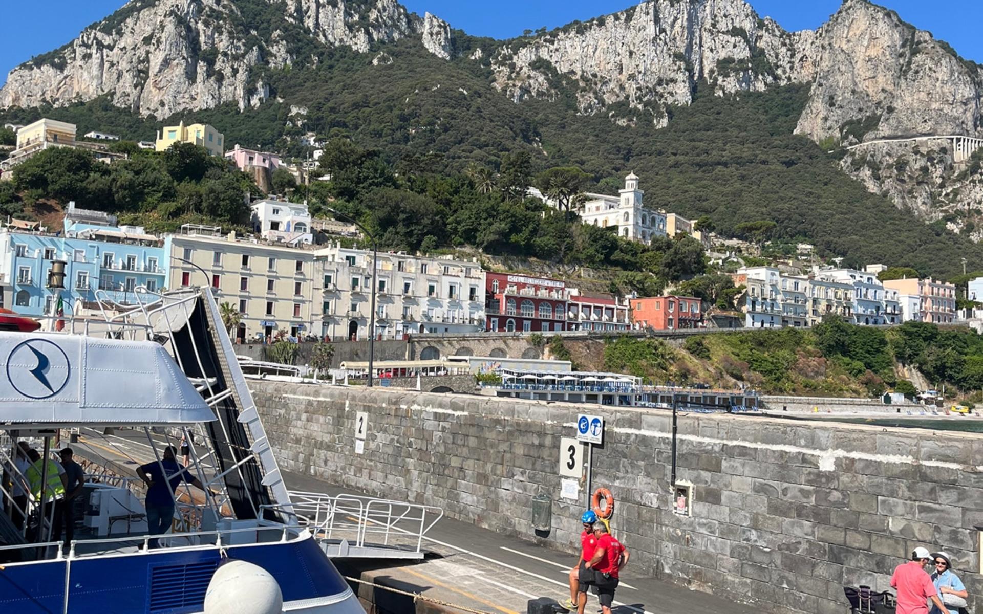Positano - Capri Ferry Ticket - Thumbnail 4