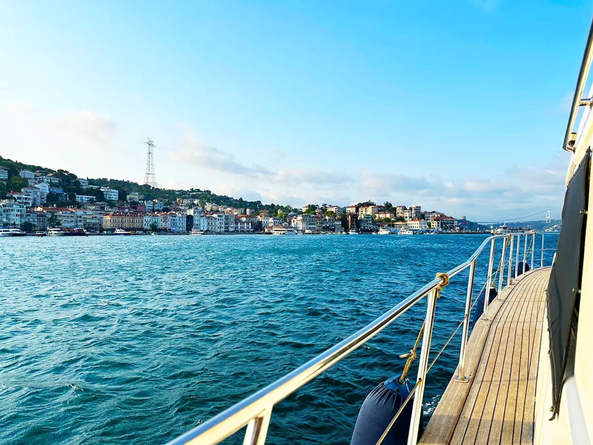 Bosphorus and Golden Horn Sunset Tour in Istanbul - Thumbnail 8