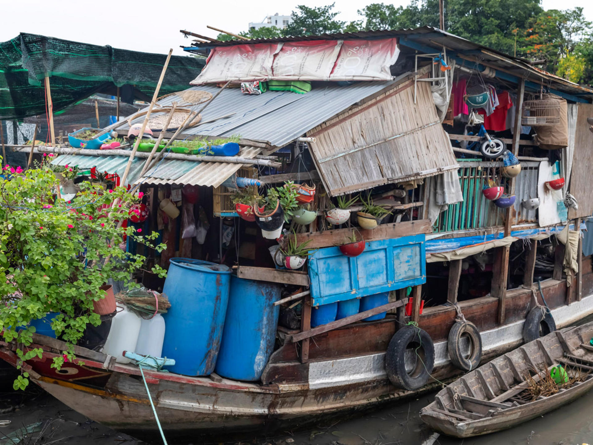 Ultimate Saigon Photo Guide Experience - Thumbnail 8