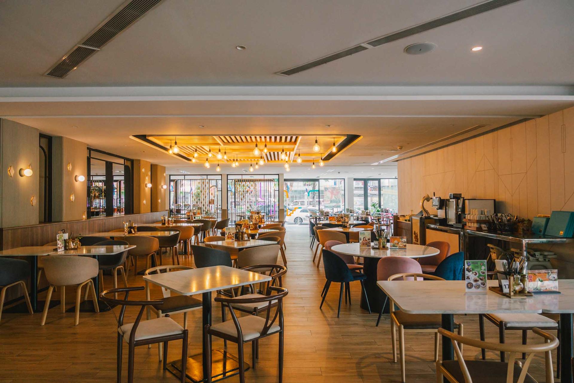Deja Brew Lifestyle Cafe at Centara Life Hotel Bangkok Phra Nakhon - Thumbnail 53